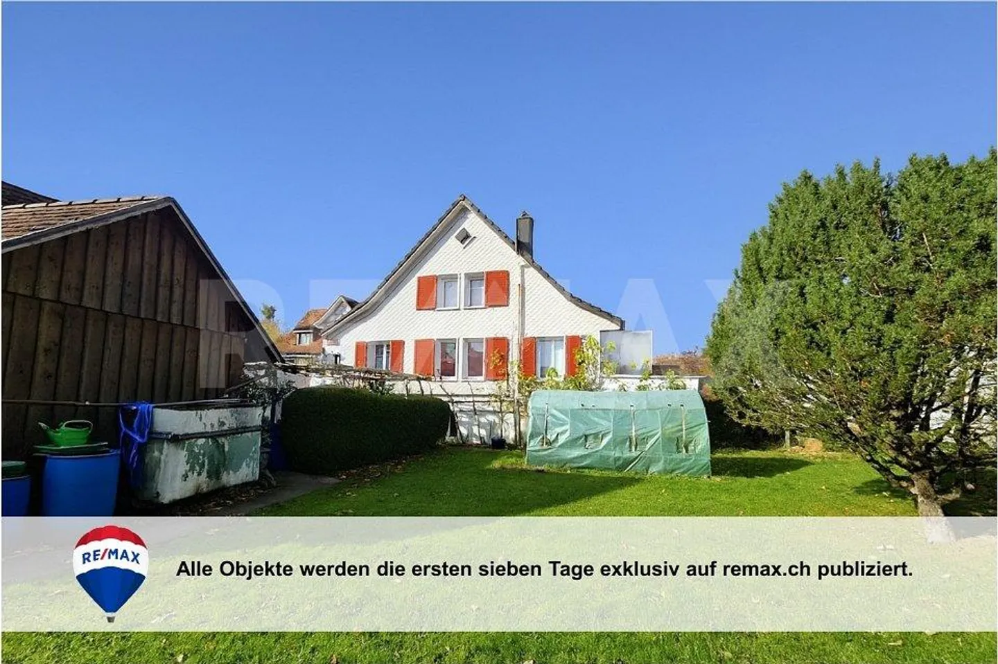 Rustikales Landhaus mit zwei Wohneinheiten und sonnigem Landanteil - Foto 1 von 13