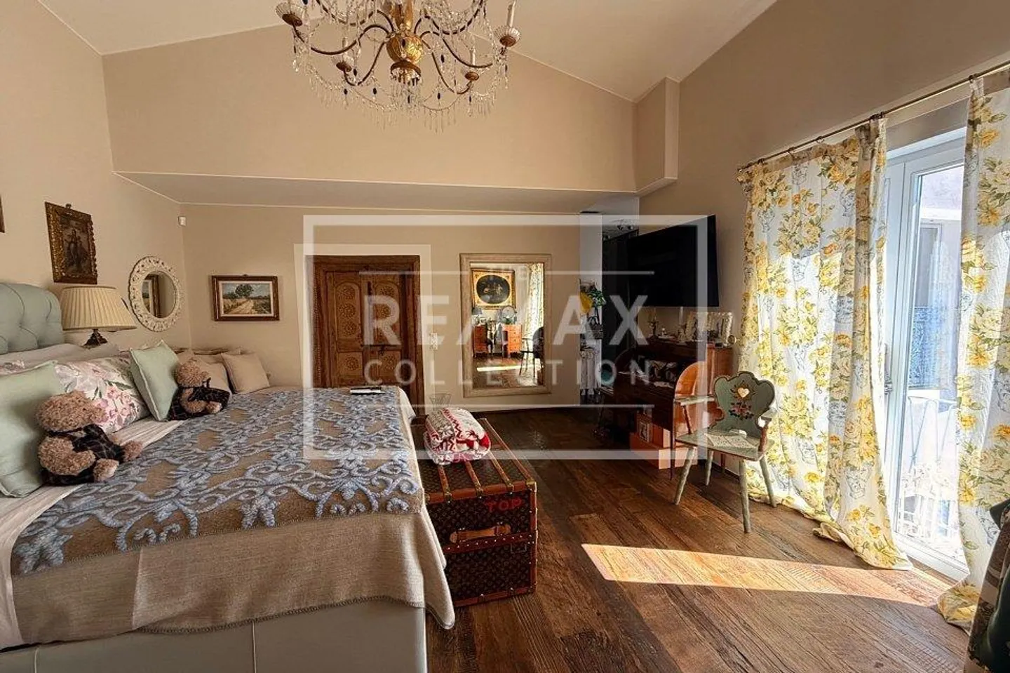 Exclusive Prestige Property in the Heart of Curio, Malcantone - Photo 10 of 13