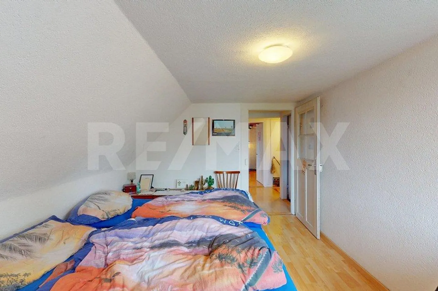 Rustikales Landhaus mit zwei Wohneinheiten und sonnigem Landanteil - Foto 4 von 13