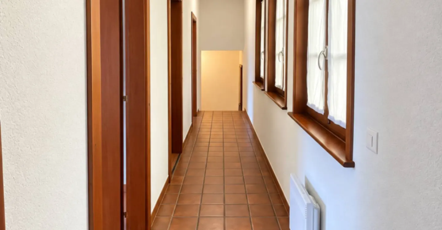 Charming 3.5 Room Apartment - Photo 7 of 7