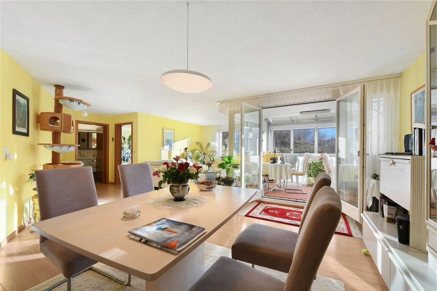 4.5 Room Apartment - Photo 1 of 12