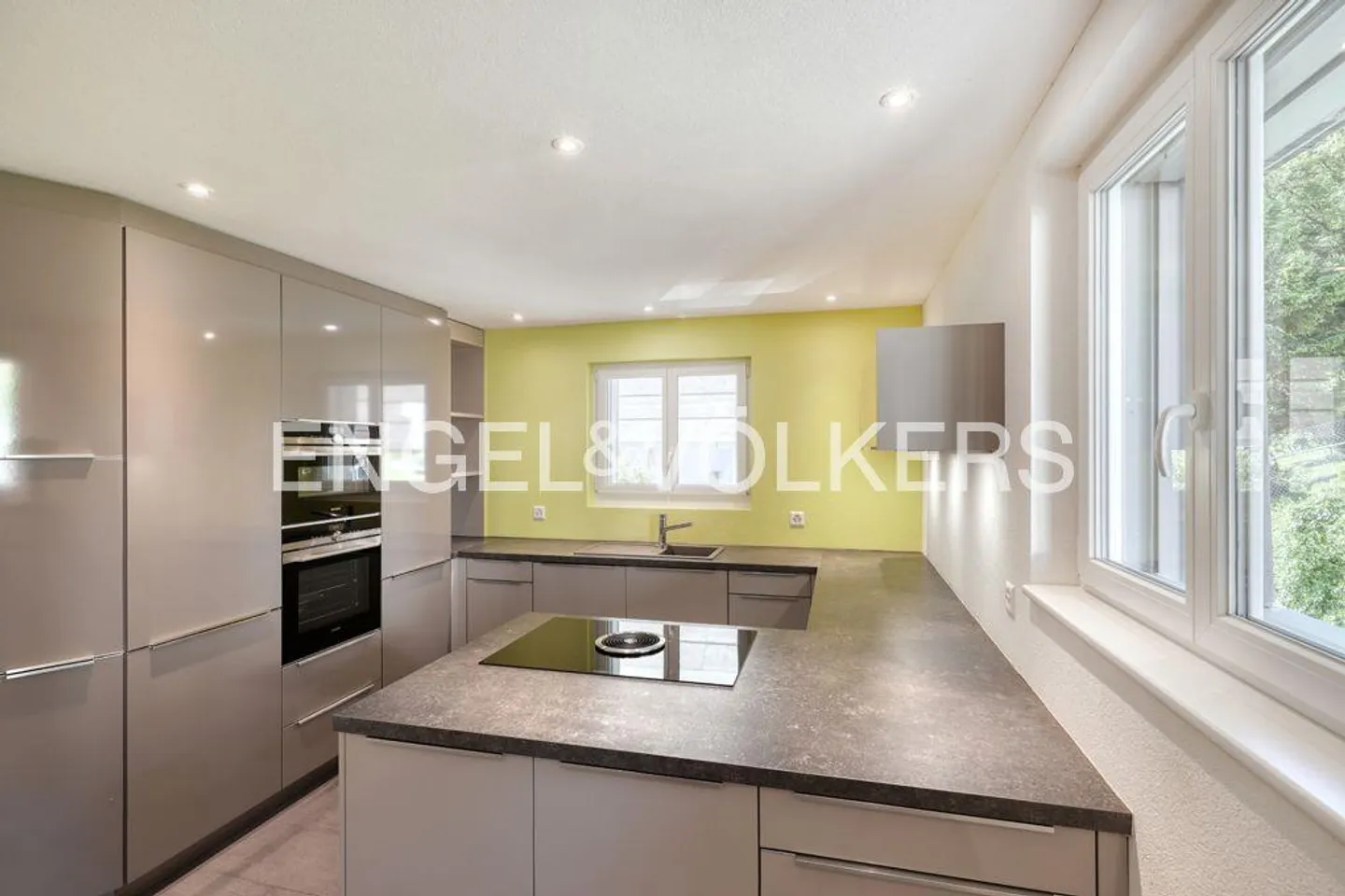 Construction en bois au caractère unique avec deux unités résidentielles interprétées de manière moderne ! - Photo 10 sur 14