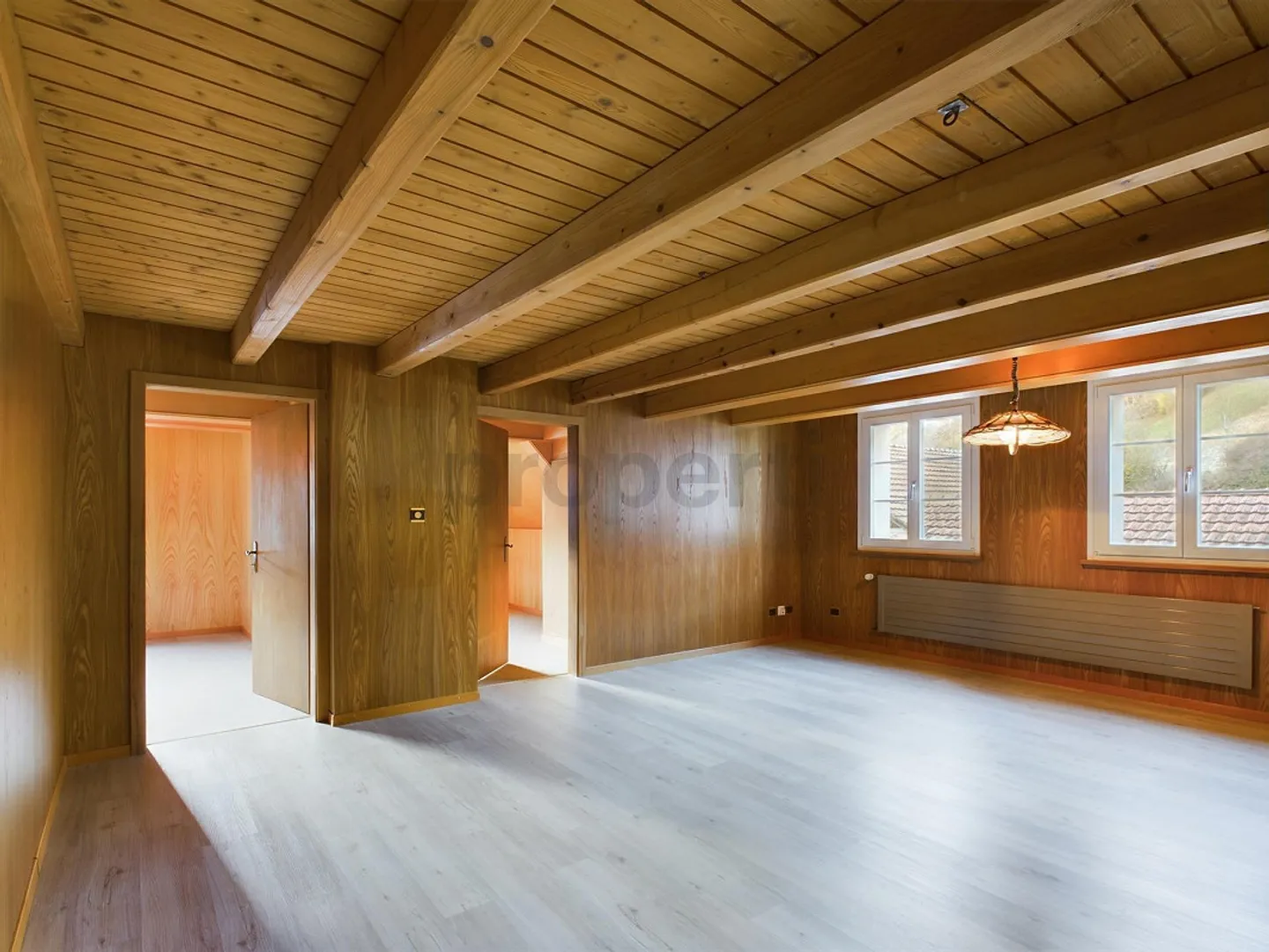 Charming 4.5-room apartment with ideal location in the center in Steg - Photo 10 of 14