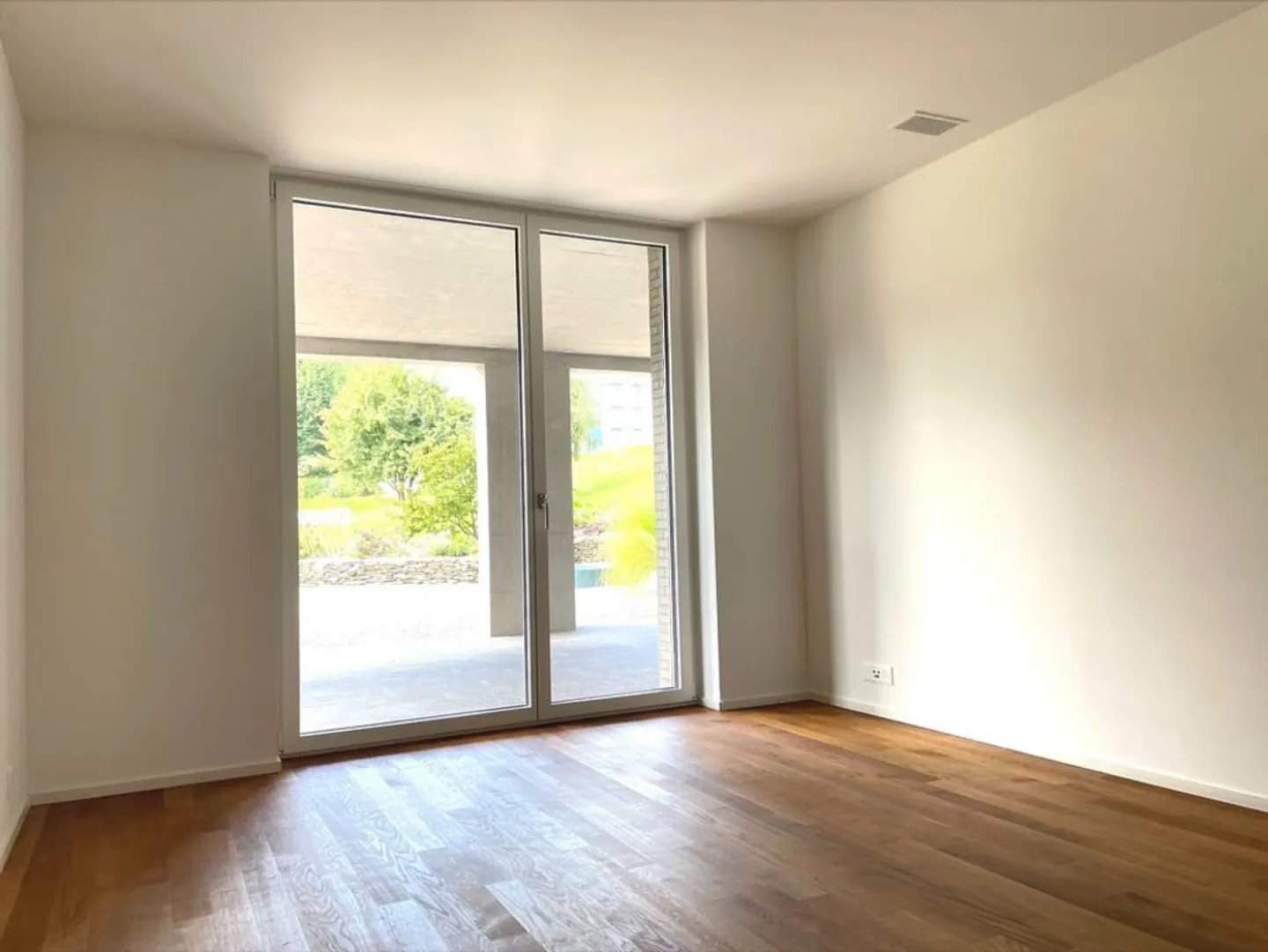 Moderne Wohnung mit Garten - Foto 4 von 8