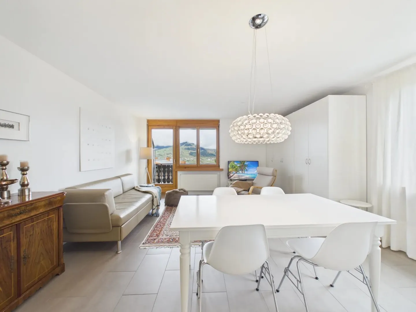 Charming Ski-in/Ski-out Apartment - Photo 5 of 7