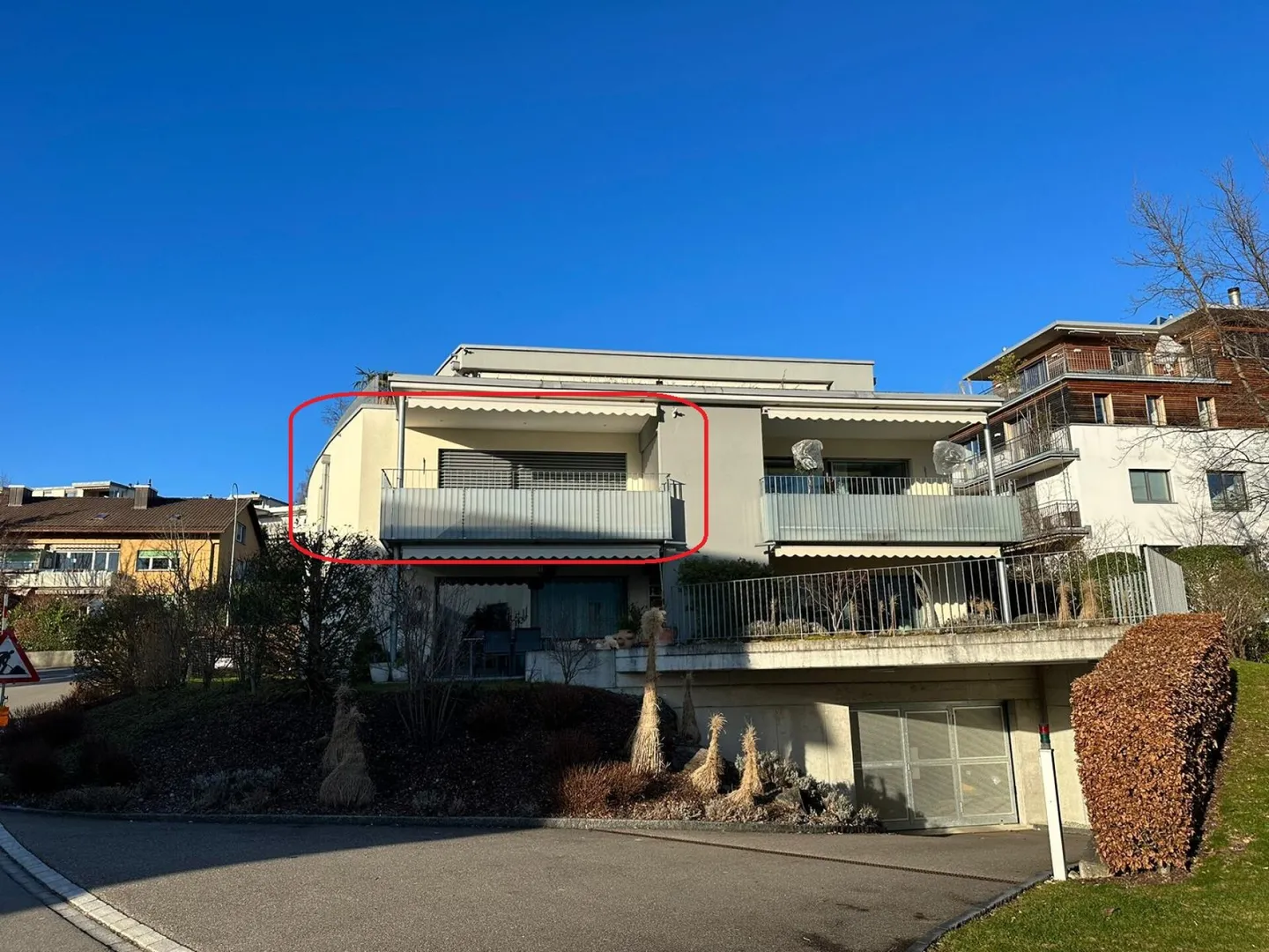 Condominium exclusif de 4,5 pièces dans un emplacement calme à Männedorf - Photo 1 sur 8