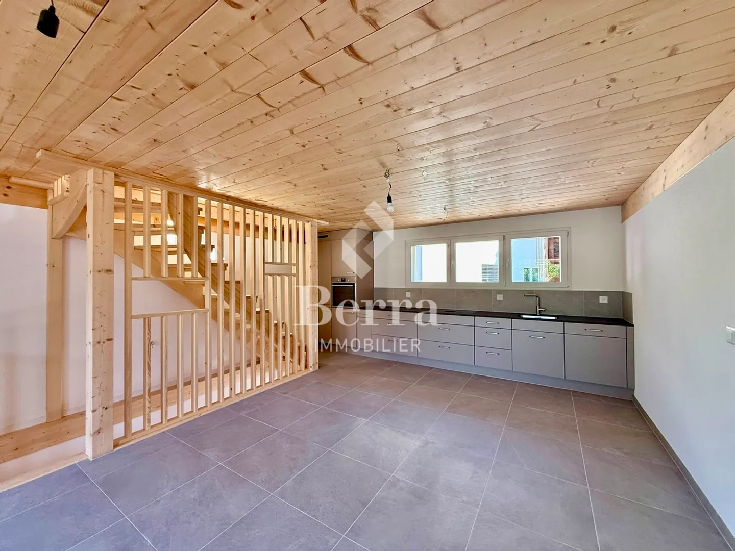 Magnificent 4.5-room triplex! - Photo 1 of 19