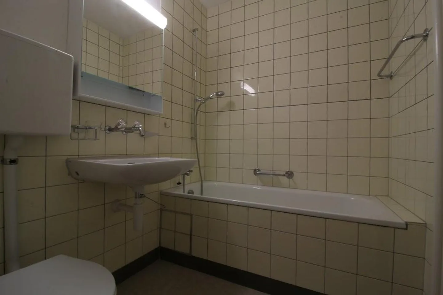 Single apartment in a central location - Photo 4 of 4