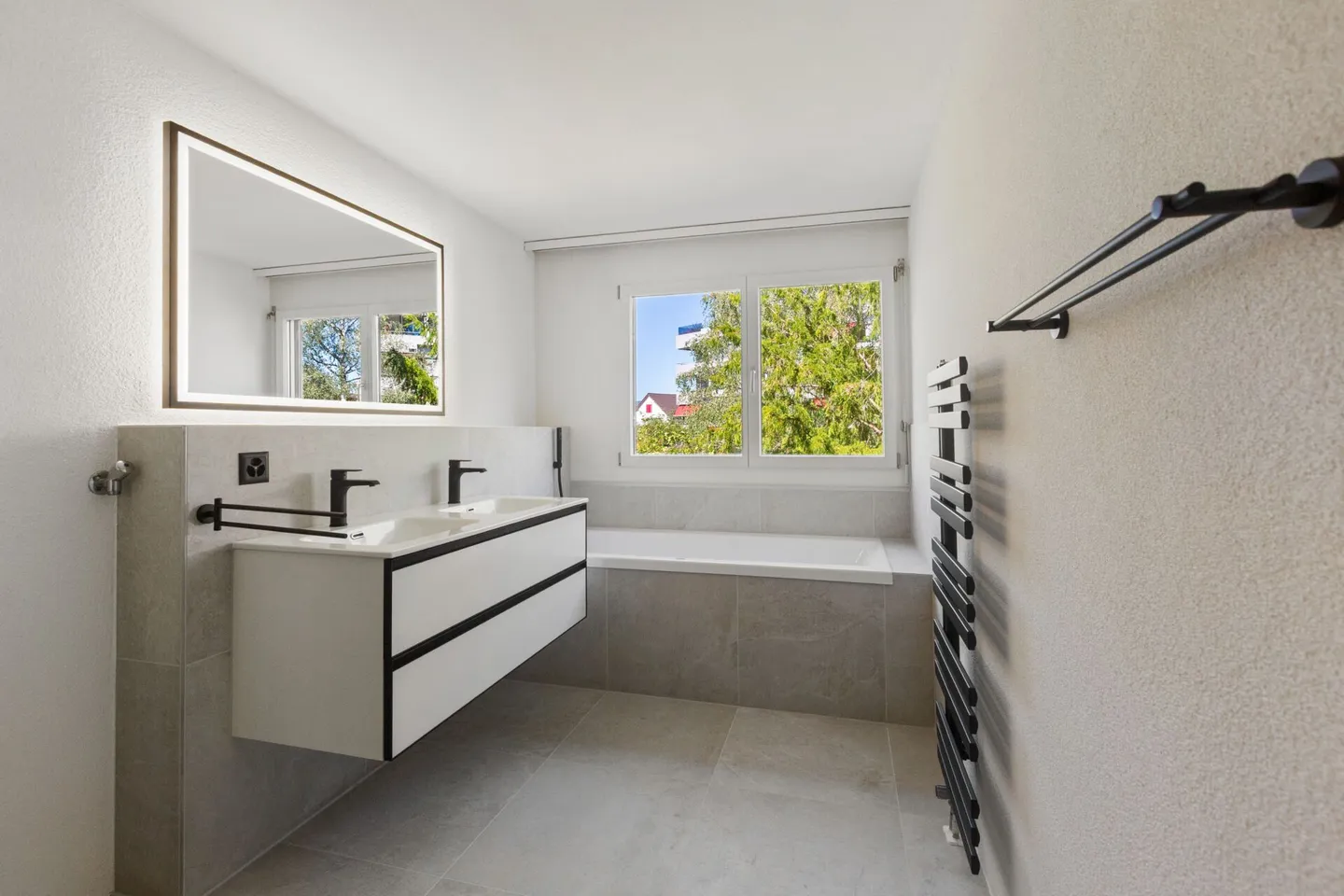 Appartamento 4½ locali completamente ristrutturato con grande balcone - Foto 14 di 21