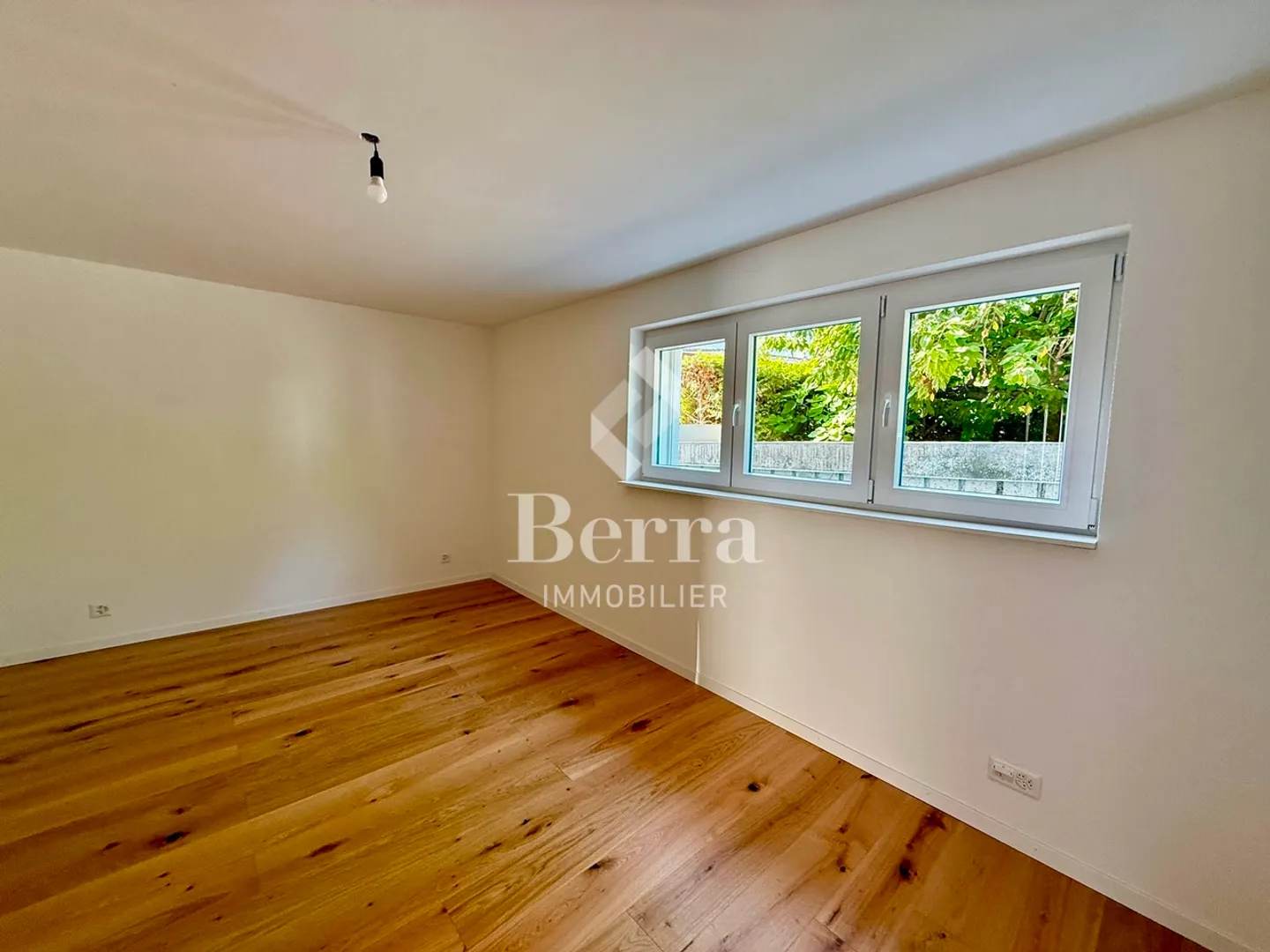 Magnificent 4.5-room triplex! - Photo 7 of 19