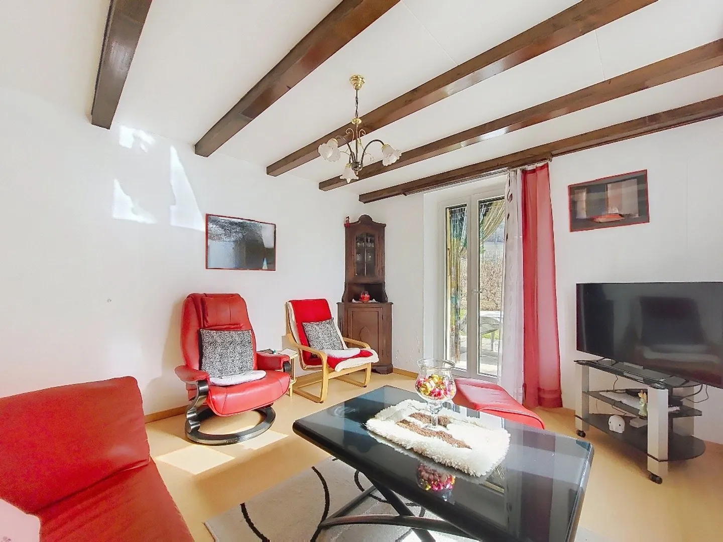 Pramagnon, maison familiale avec 230m2, pelouse et places de parking extérieures - Photo 3 sur 29