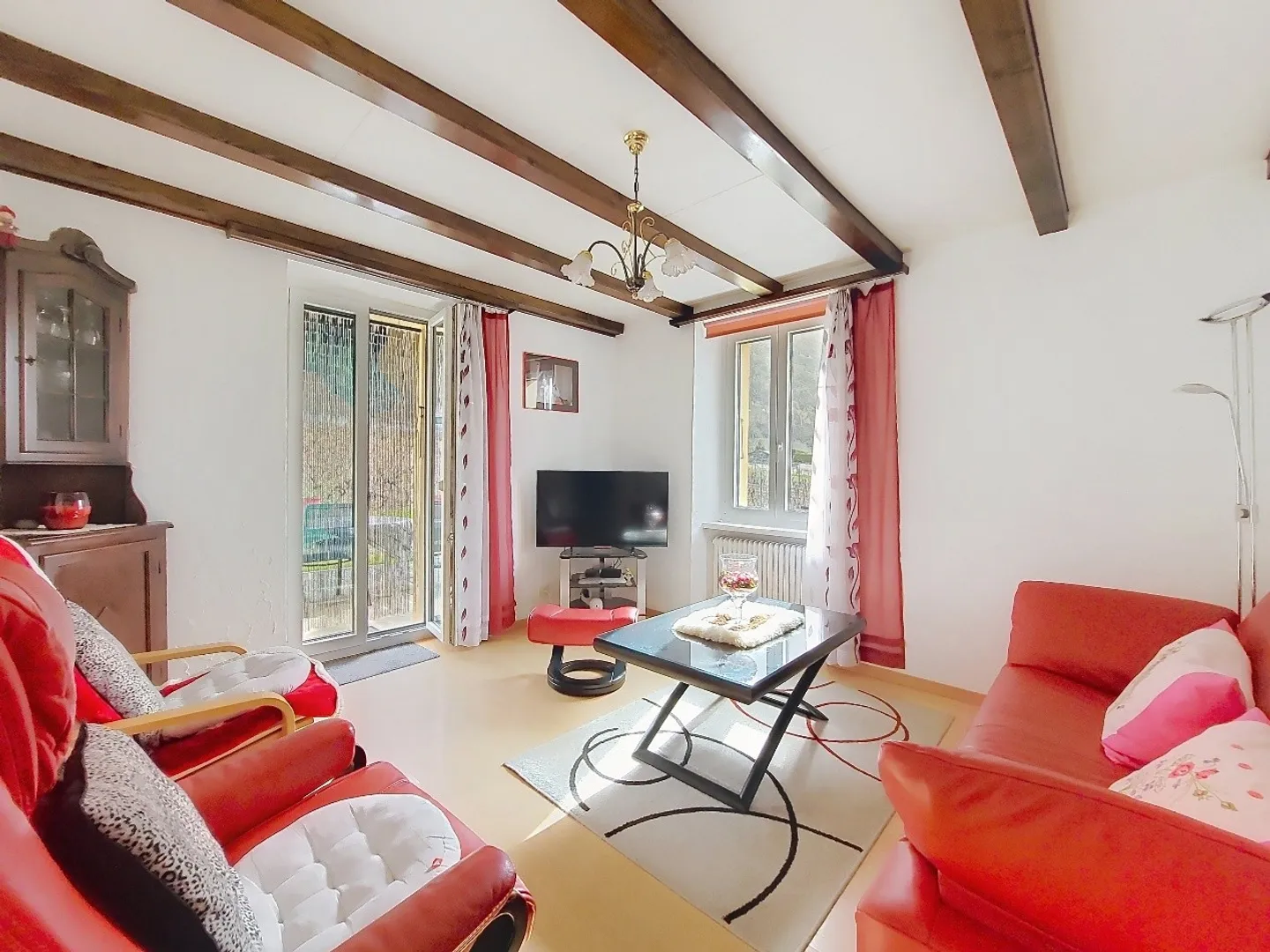 Pramagnon, maison familiale avec 230m2, pelouse et places de parking extérieures - Photo 2 sur 29