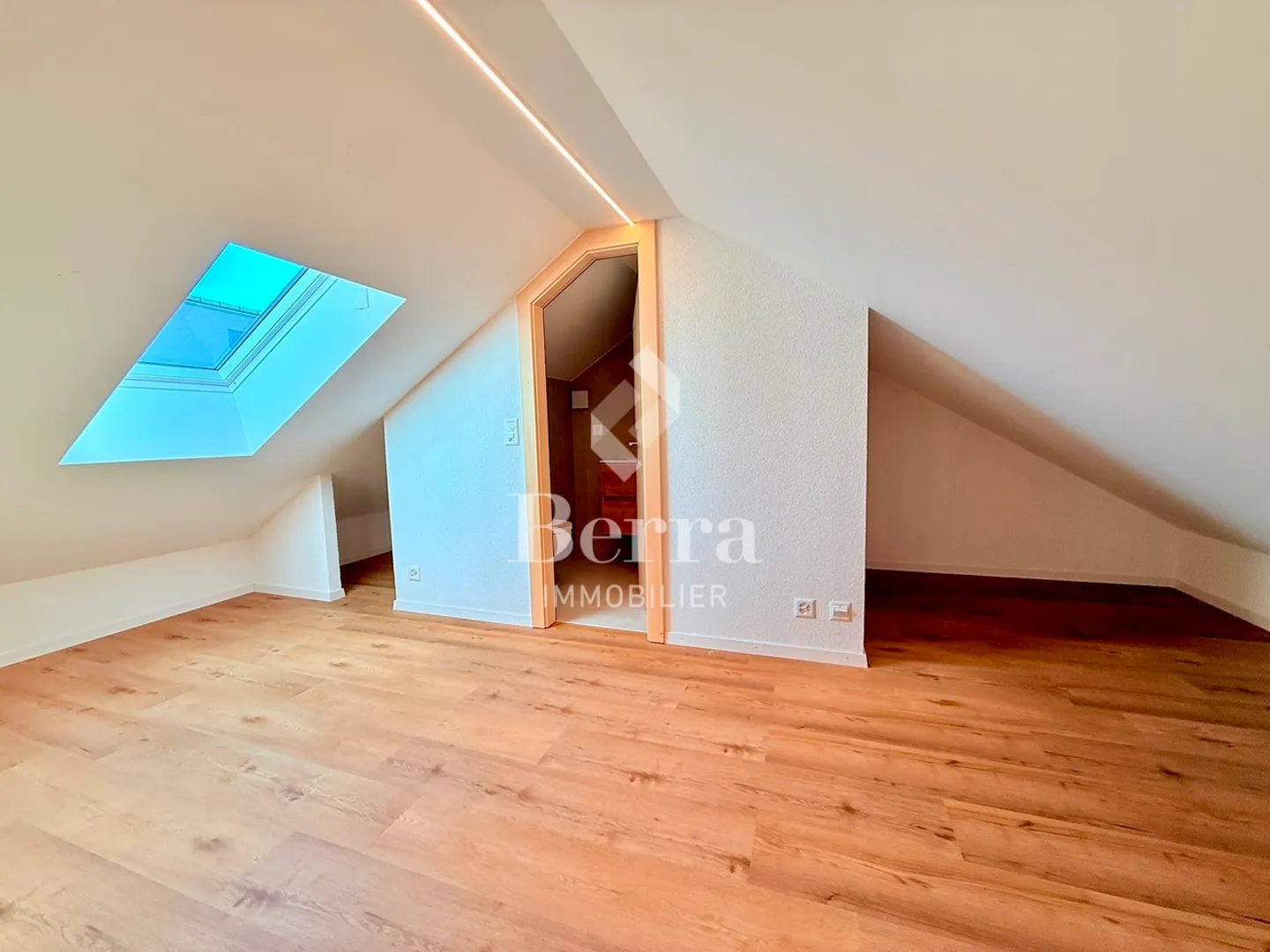 Magnificent 4.5-room triplex! - Photo 16 of 19