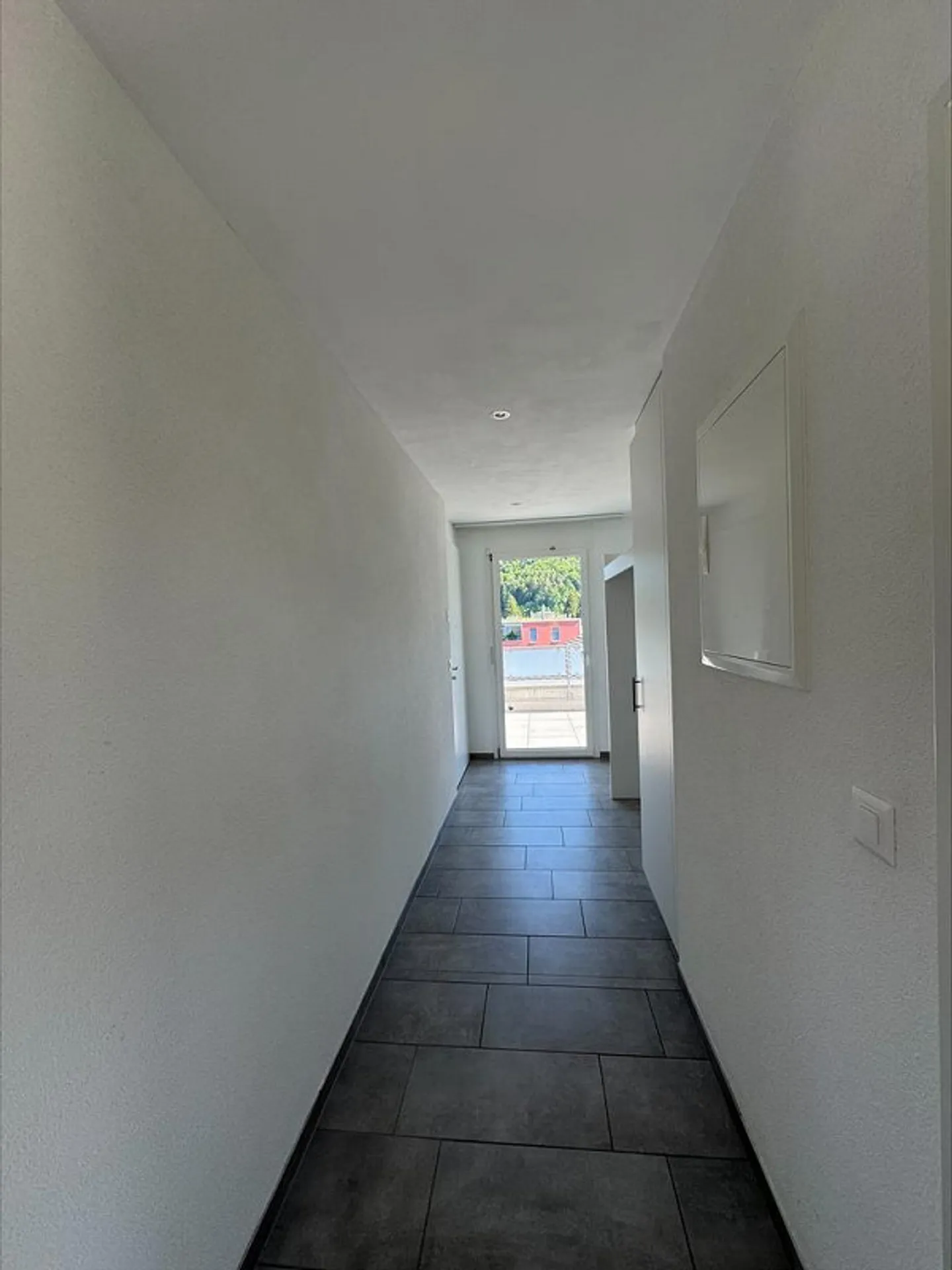 Moderne Wohnung mit Dachterrassen - Foto 6 von 9