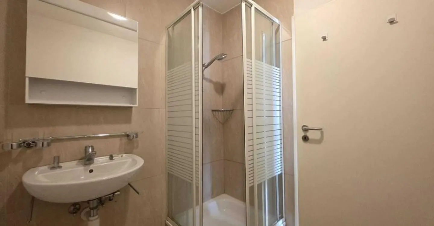 Appartement Charmant à Louer - Photo 7 sur 9