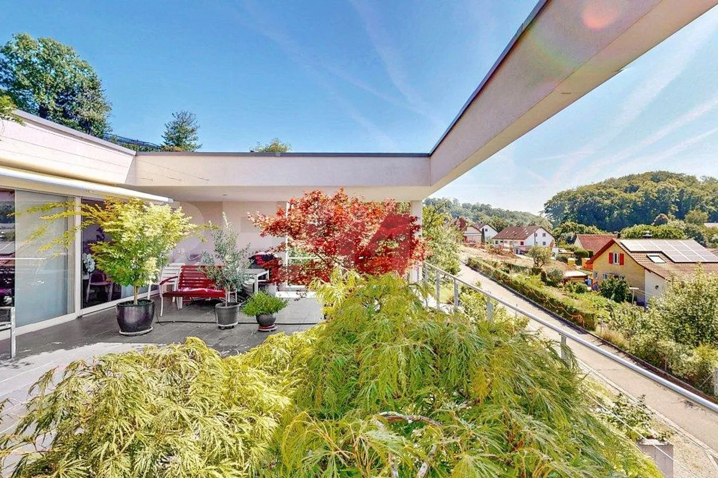 Casa unifamiliare 5.5 locali, WF 177 m², GF 621 m², BJ 2001, Terrazza 73 m², 4 locali, 1 garage... - Foto 3 di 13