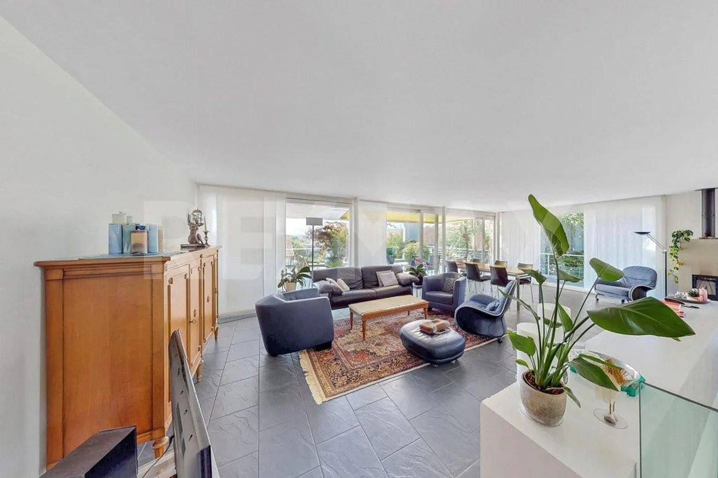 Casa unifamiliare 5.5 locali, WF 177 m², GF 621 m², BJ 2001, Terrazza 73 m², 4 locali, 1 garage... - Foto 7 di 13