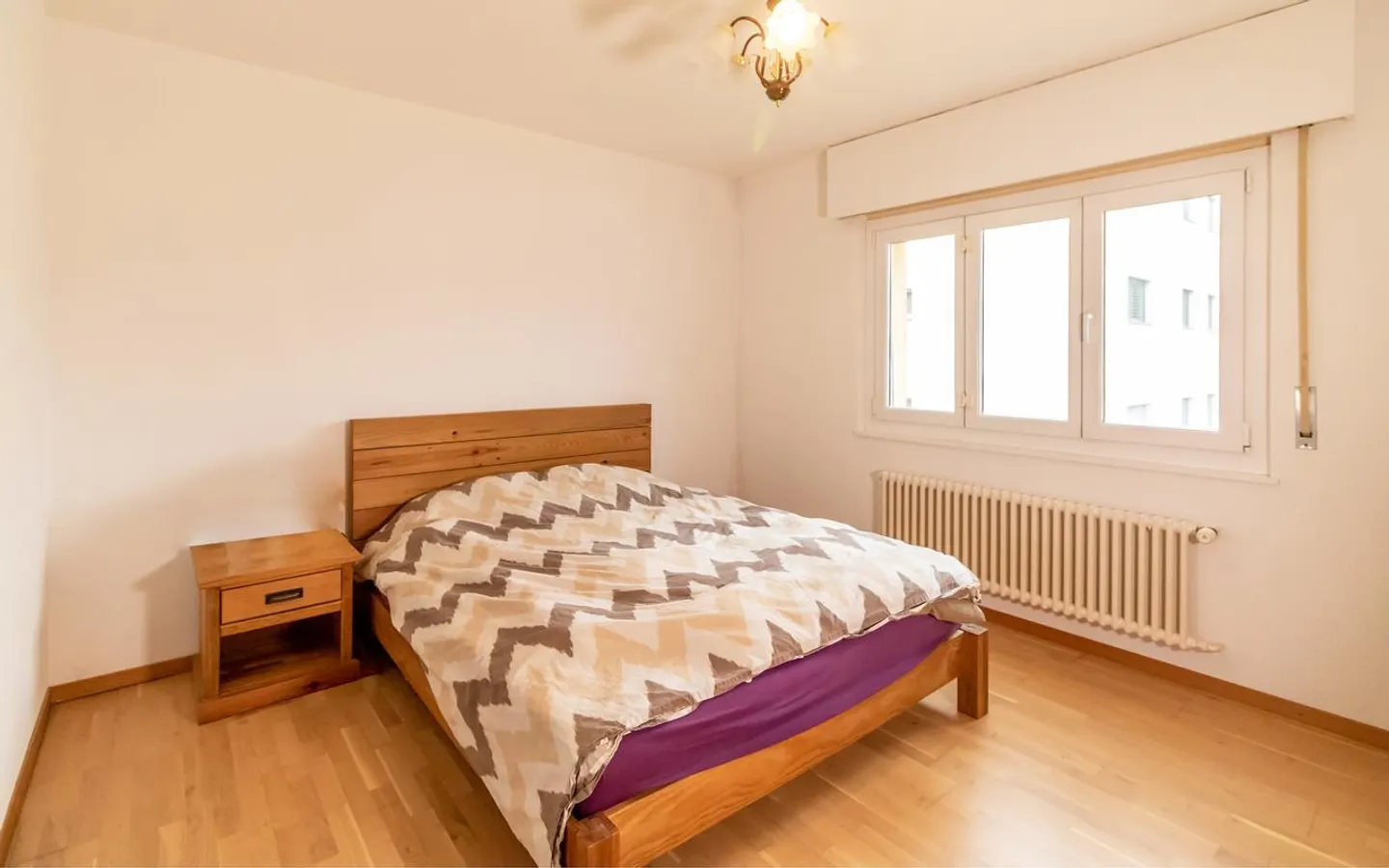 FOR SALE CHARMING APARTMENT 3.5 ROOMS IN APROZ - Photo 4 of 8