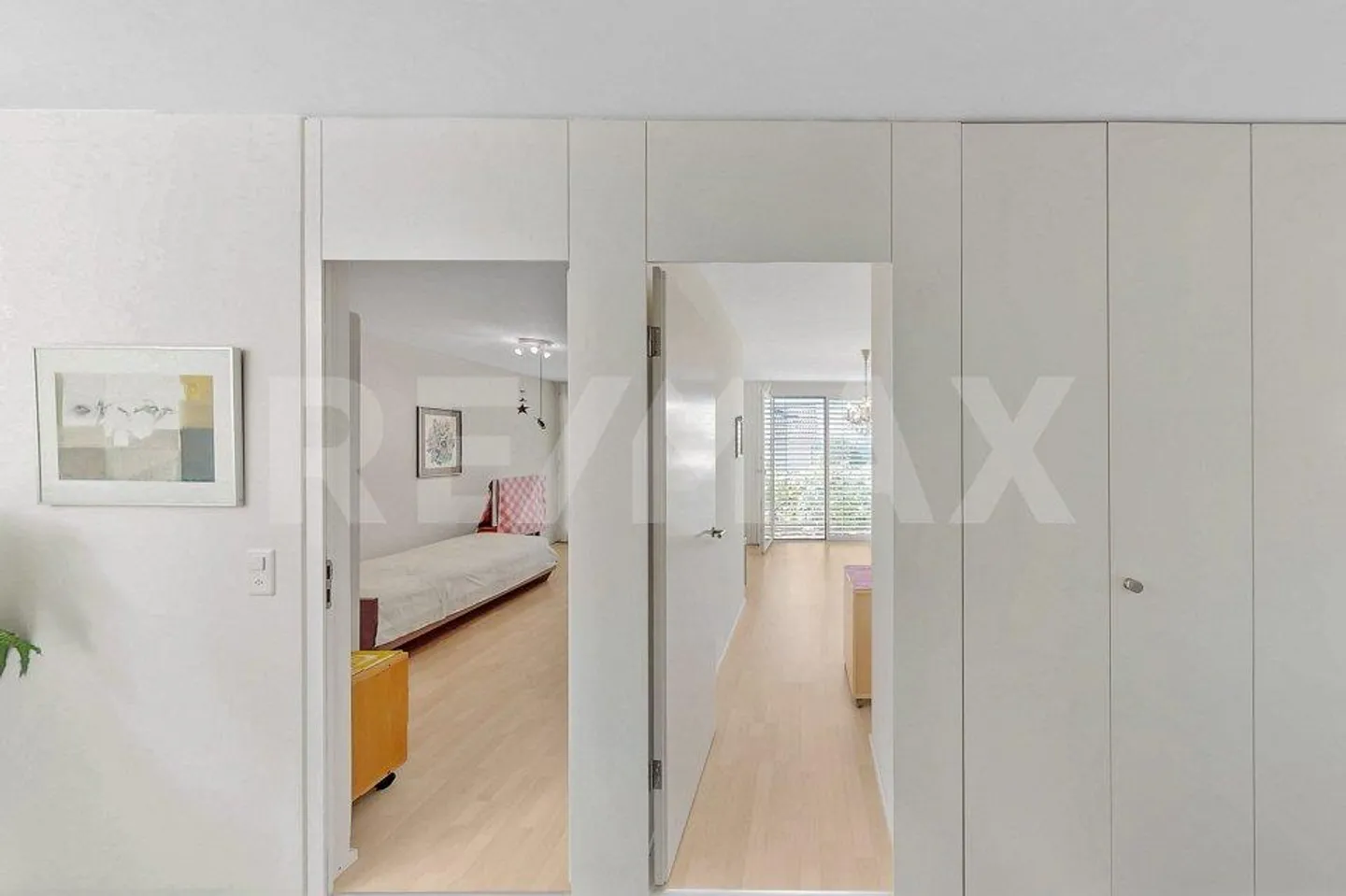Casa unifamiliare 5.5 locali, WF 177 m², GF 621 m², BJ 2001, Terrazza 73 m², 4 locali, 1 garage... - Foto 9 di 13