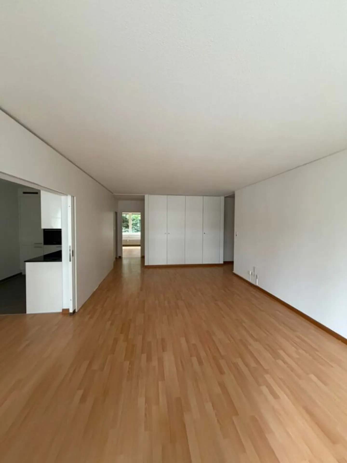 Appartement spacieux 3.5 pièces - Photo 3 sur 8