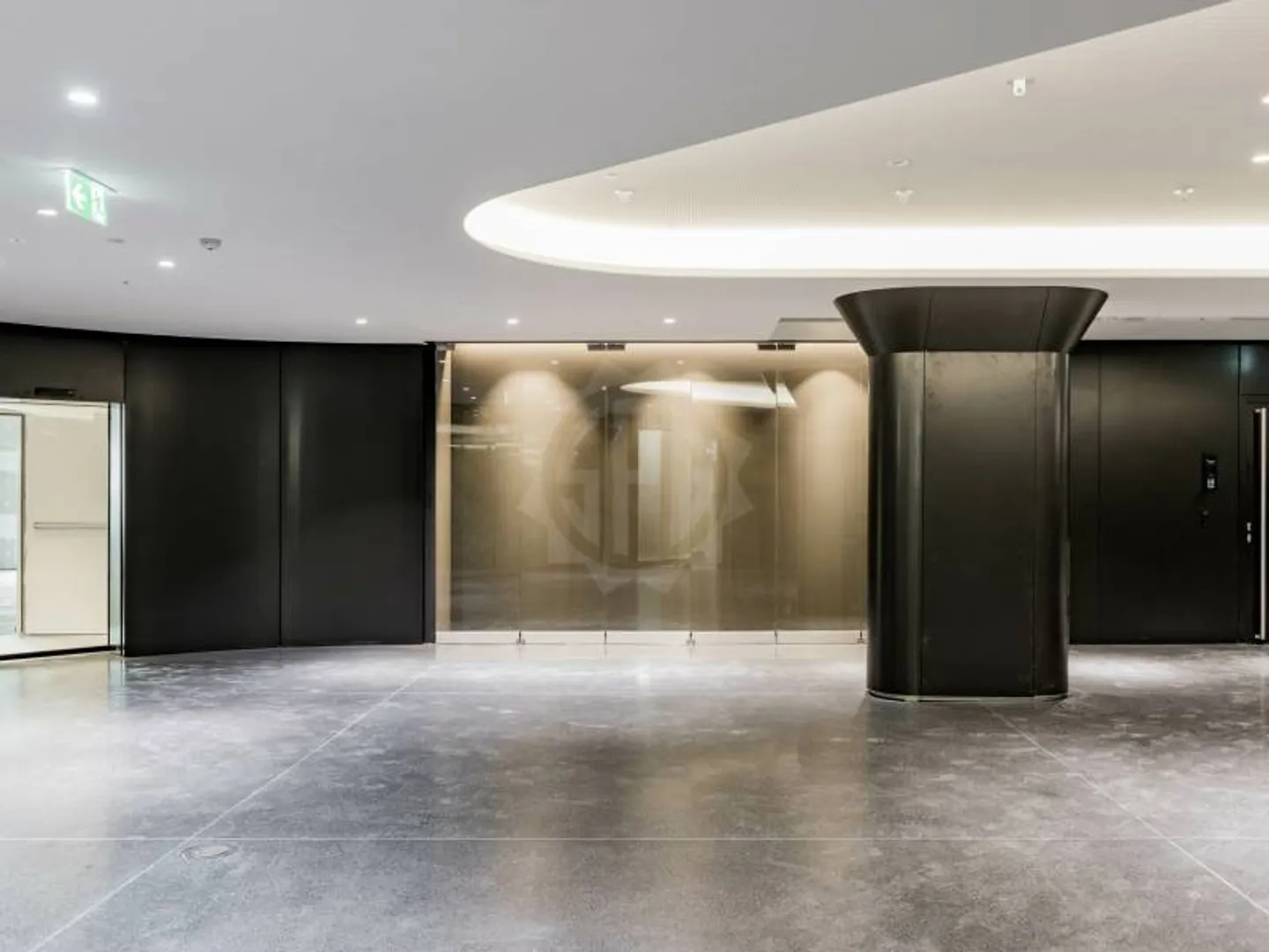 Belle arcade - Genève - Photo 2 sur 4