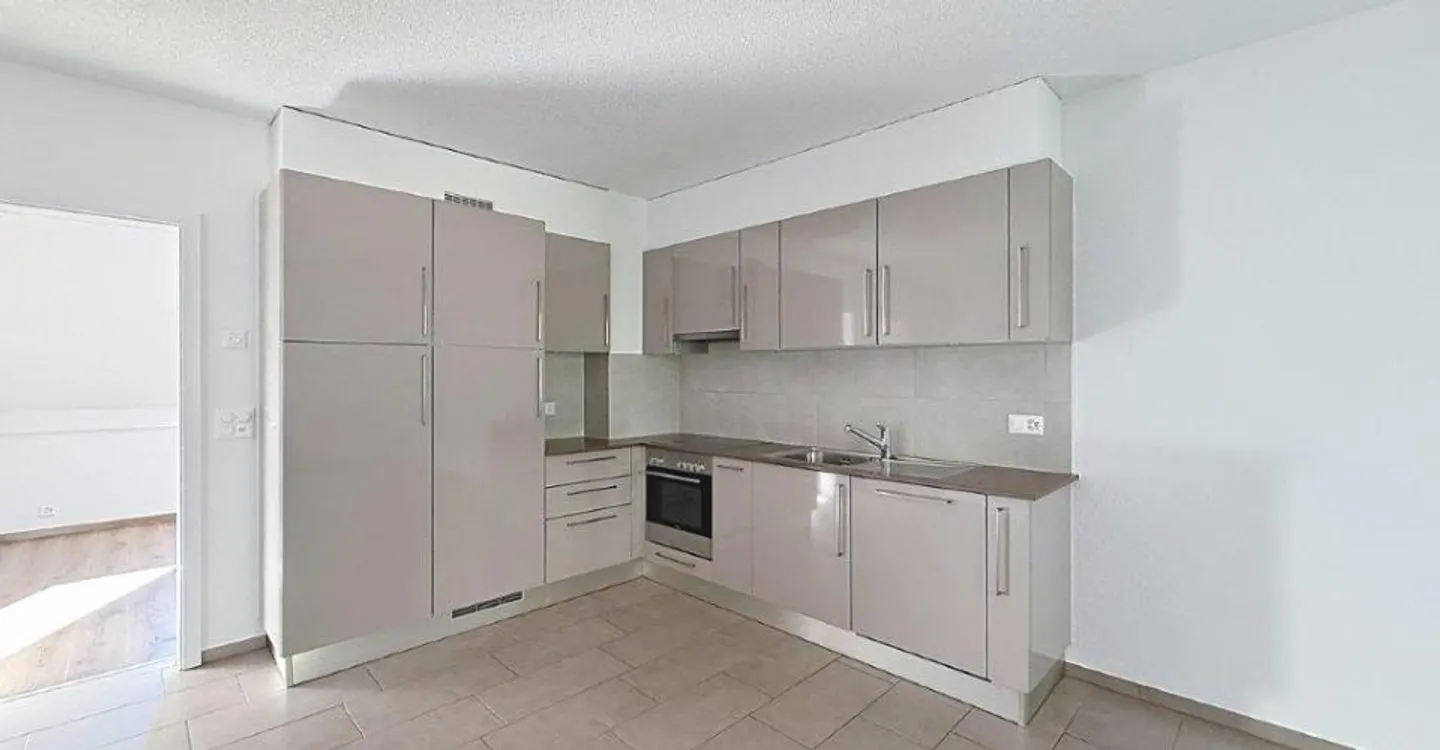 Appartement de 2.5 pièces disponible dans la commune de Chessel - Foto 2 von 8