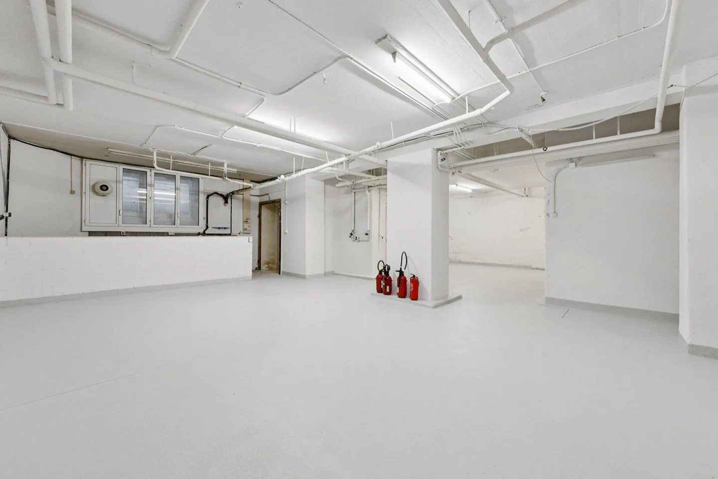Are you looking for a commercial space in a central location with daylight...? - Photo 3 of 5