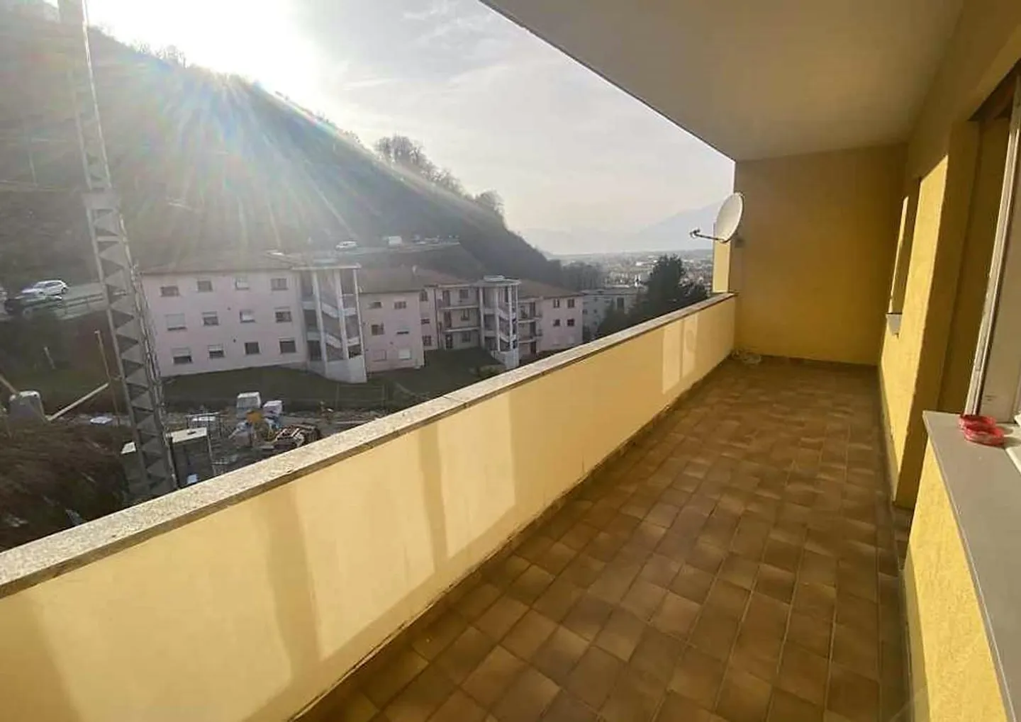 Sonnige Wohnung mit Aussicht - Foto 1 von 13