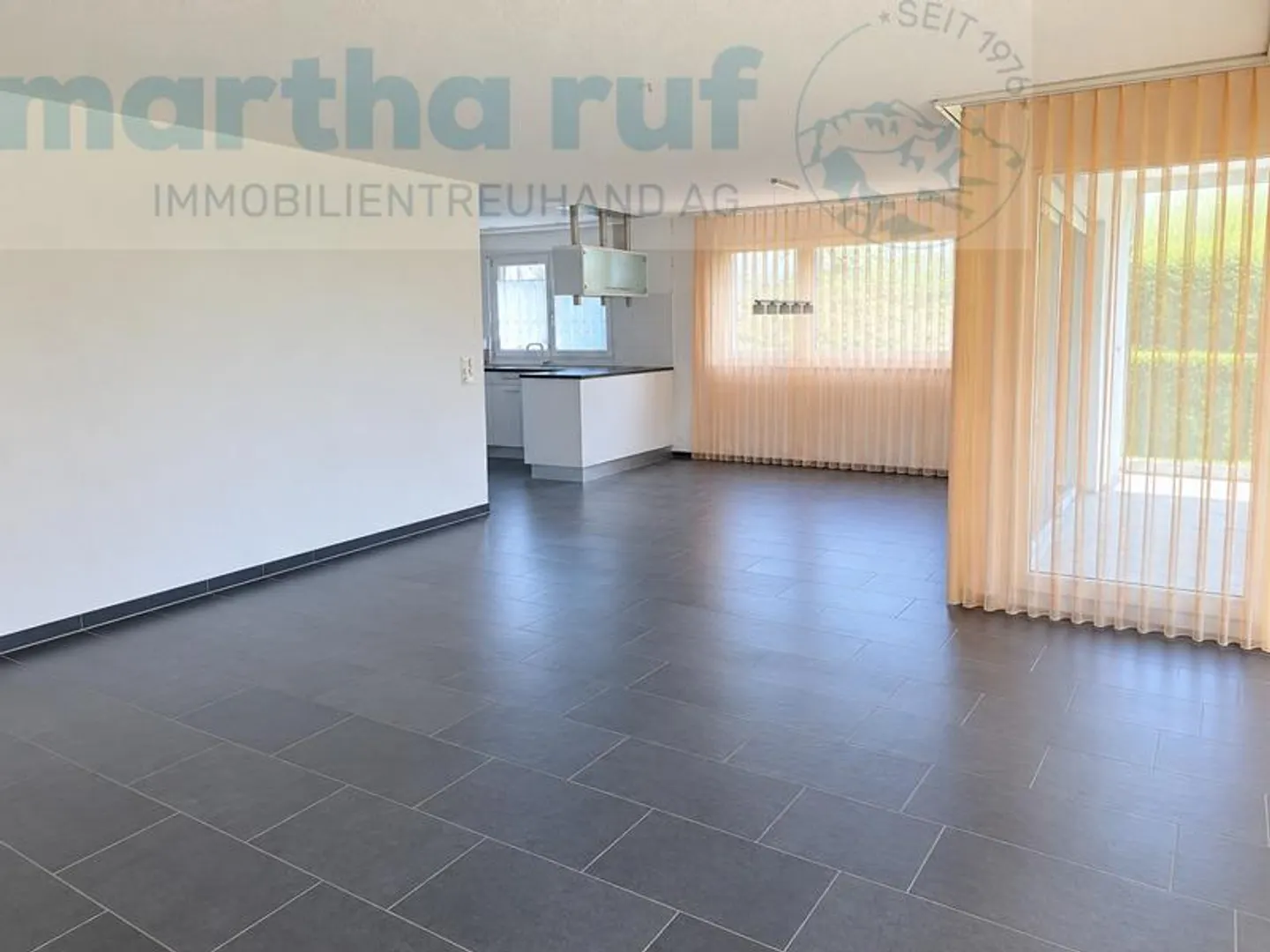 Geräumige 4.5-Zimmer-Wohnung - Foto 3 von 12