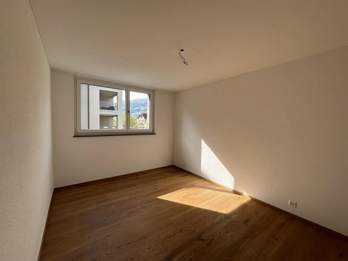 Appartamento moderno di 4,5 stanze in affitto - Foto 5 di 9