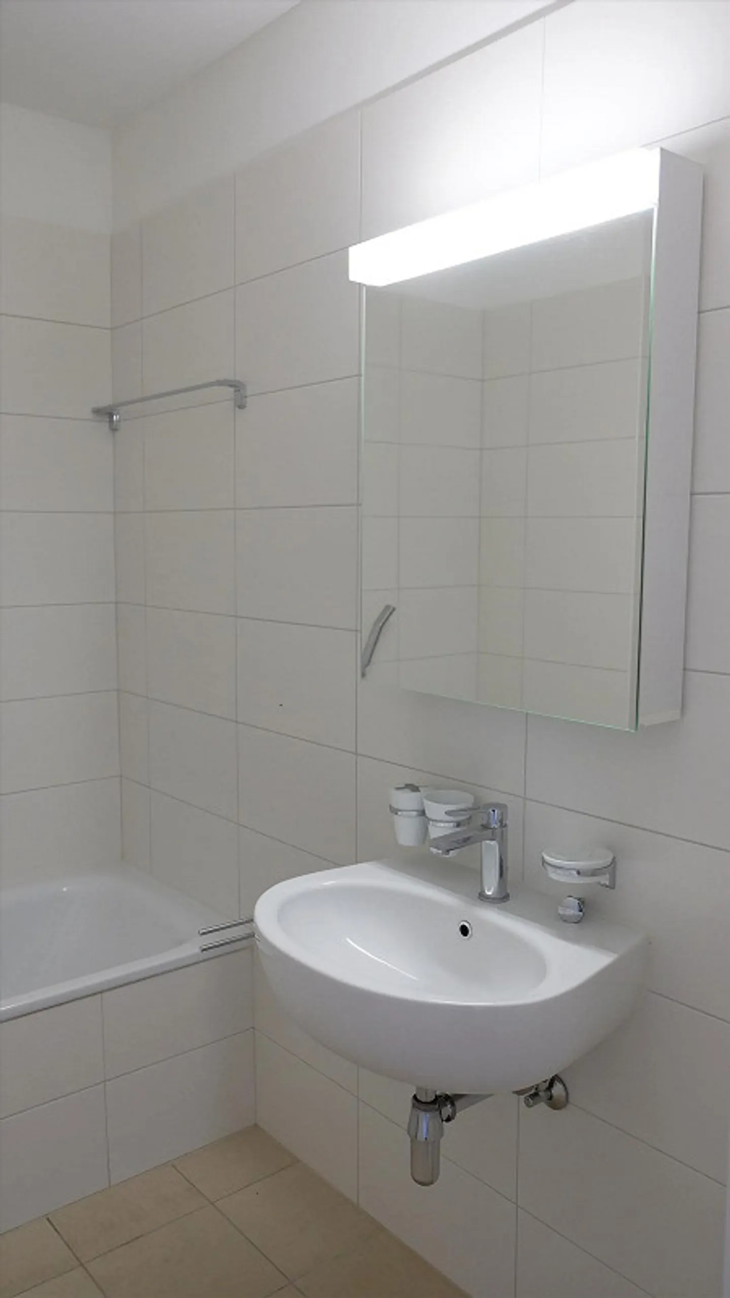 3.5 rooms in a strategic area - Photo 3 of 7