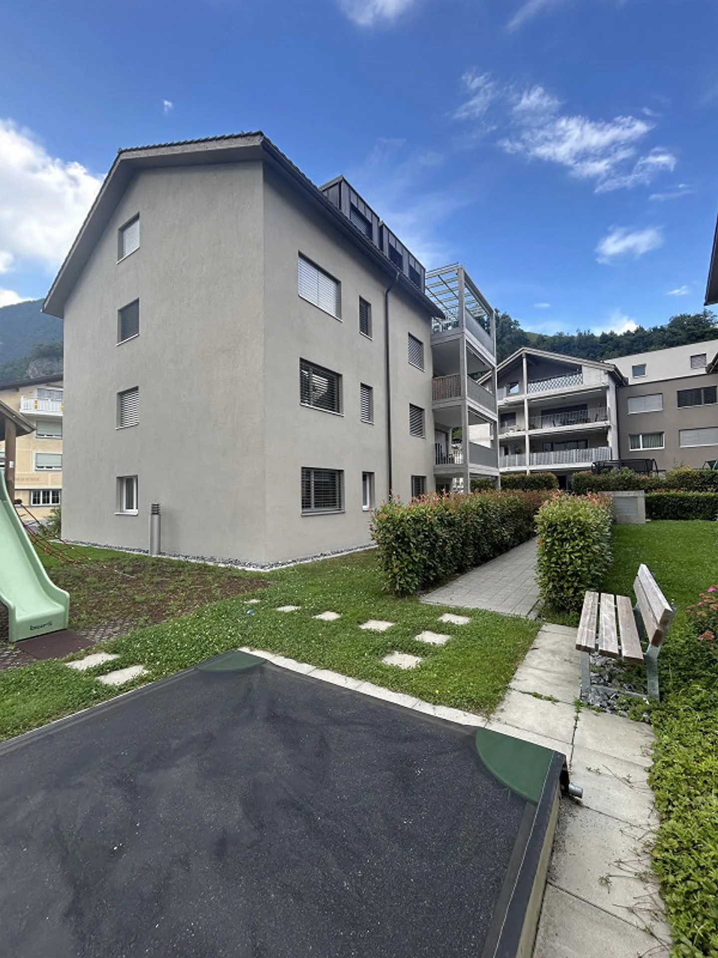 Appartamento moderno di 4,5 stanze in affitto - Foto 7 di 9