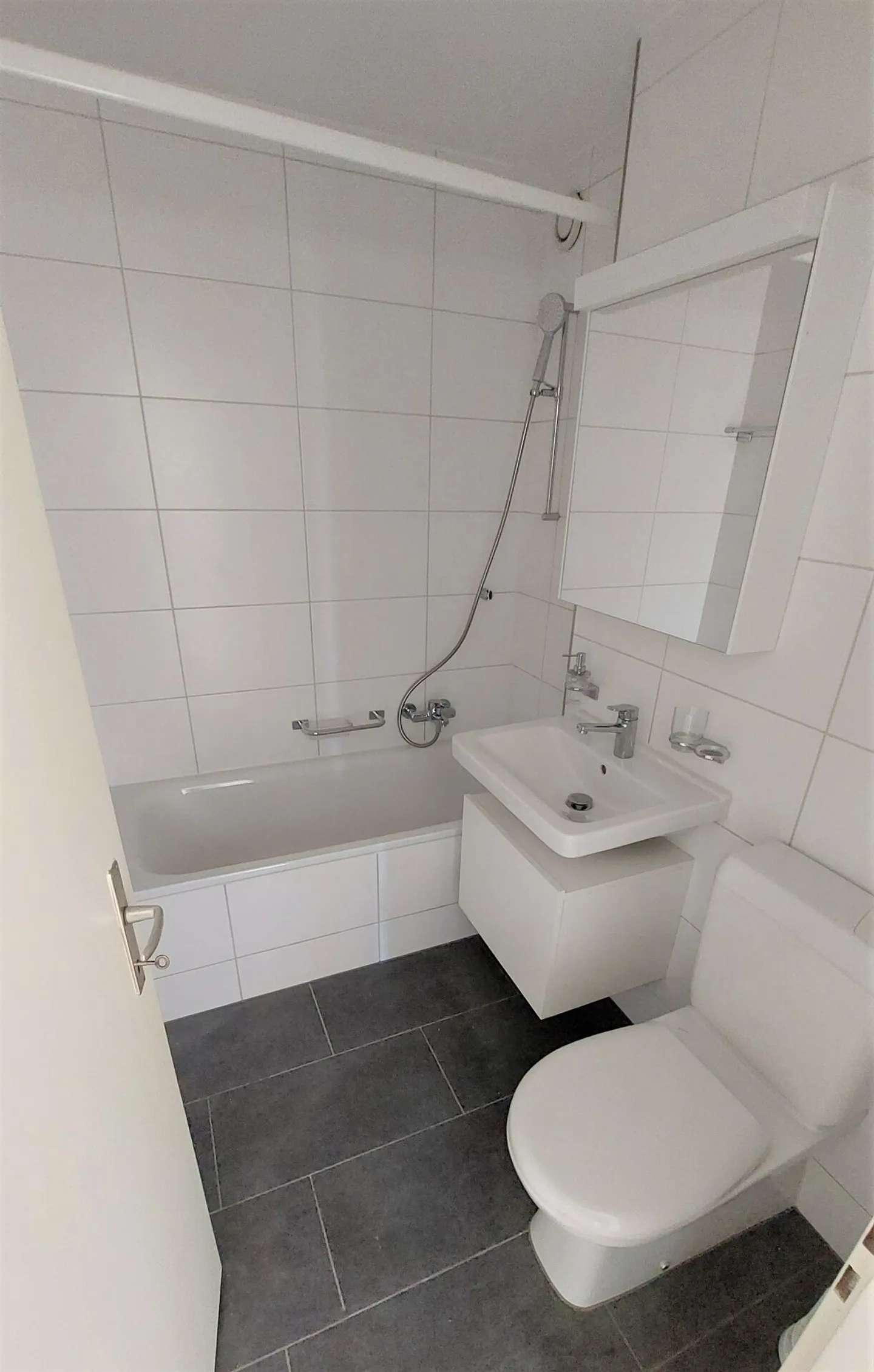 Appartamento ideale per pendolari e single - Foto 2 di 6