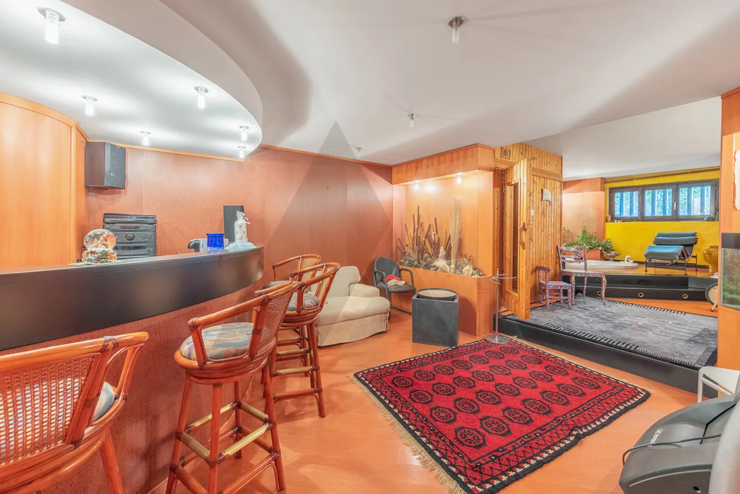 DETACHED HOUSE WITH LARGE LAND IN SAN PIETRO DI STABIO - Photo 9 of 14