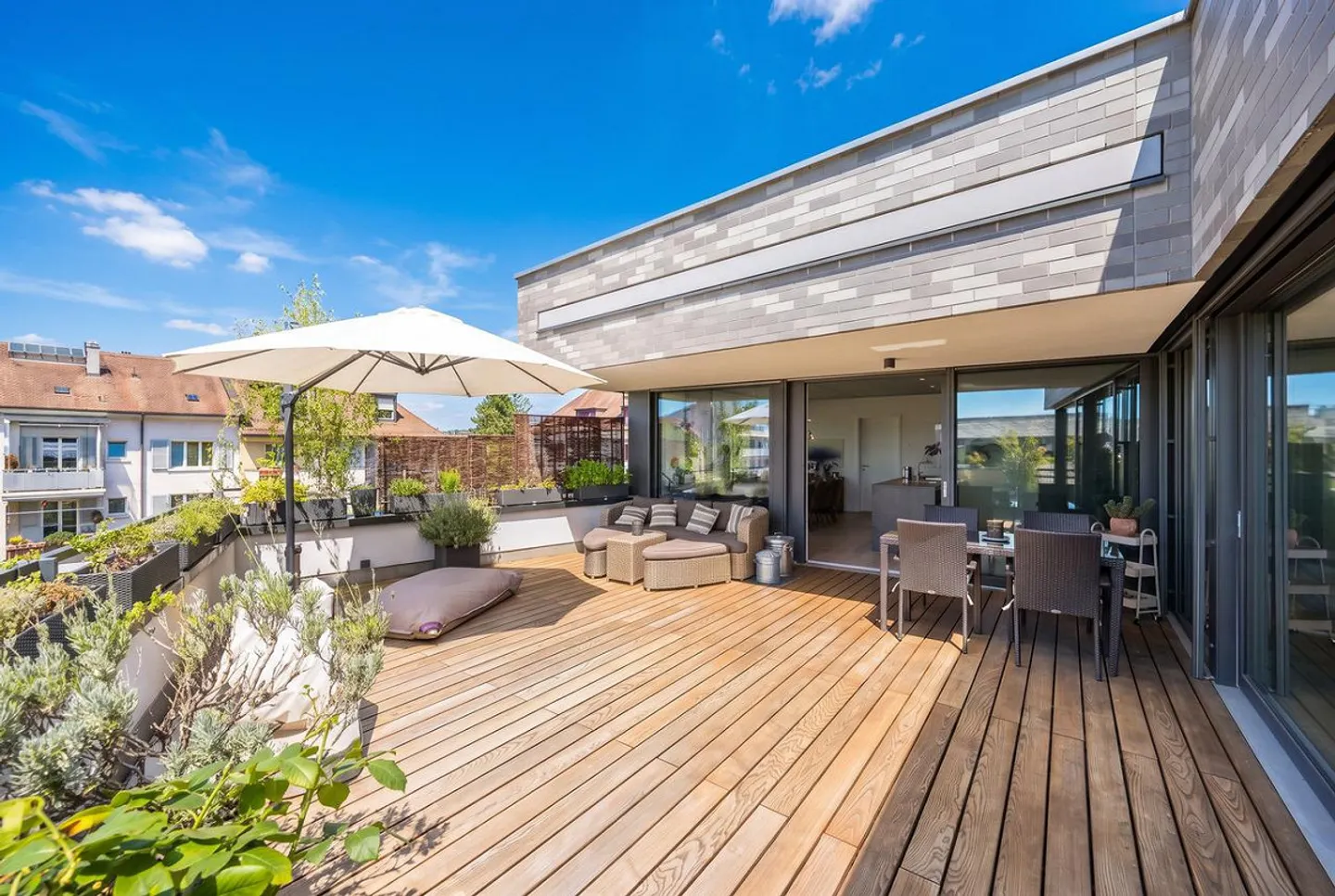 UNIQUE. PRIVILEGED. PENTHOUSE. - Photo 1 of 13