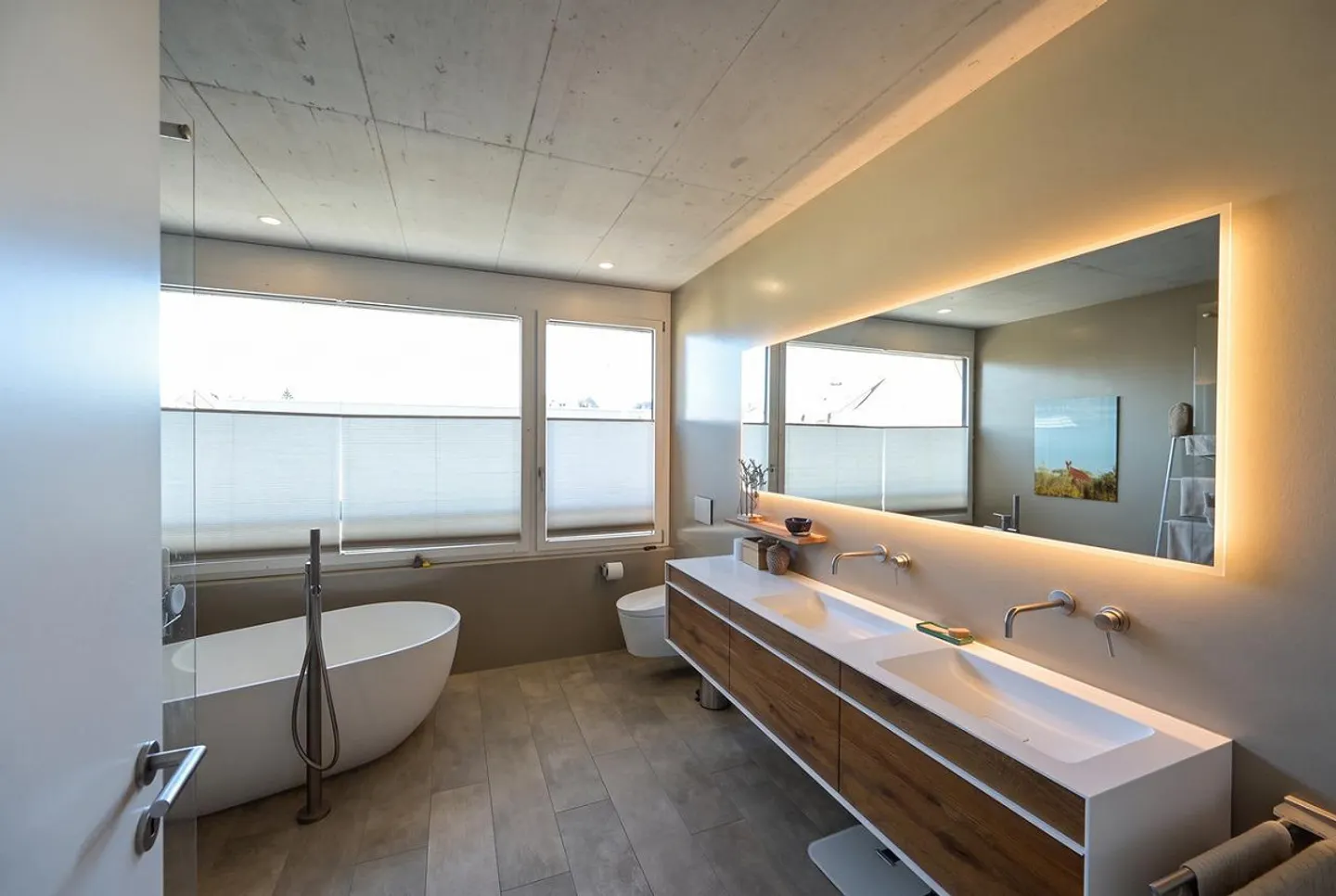 UNIQUE. PRIVILEGED. PENTHOUSE. - Photo 9 of 13