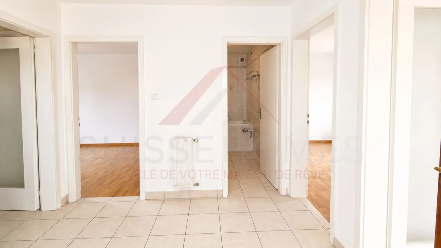 Marly - Appartamento ristrutturato di 3,5 locali con balcone soleggiato e vista verde - Foto 7 di 27