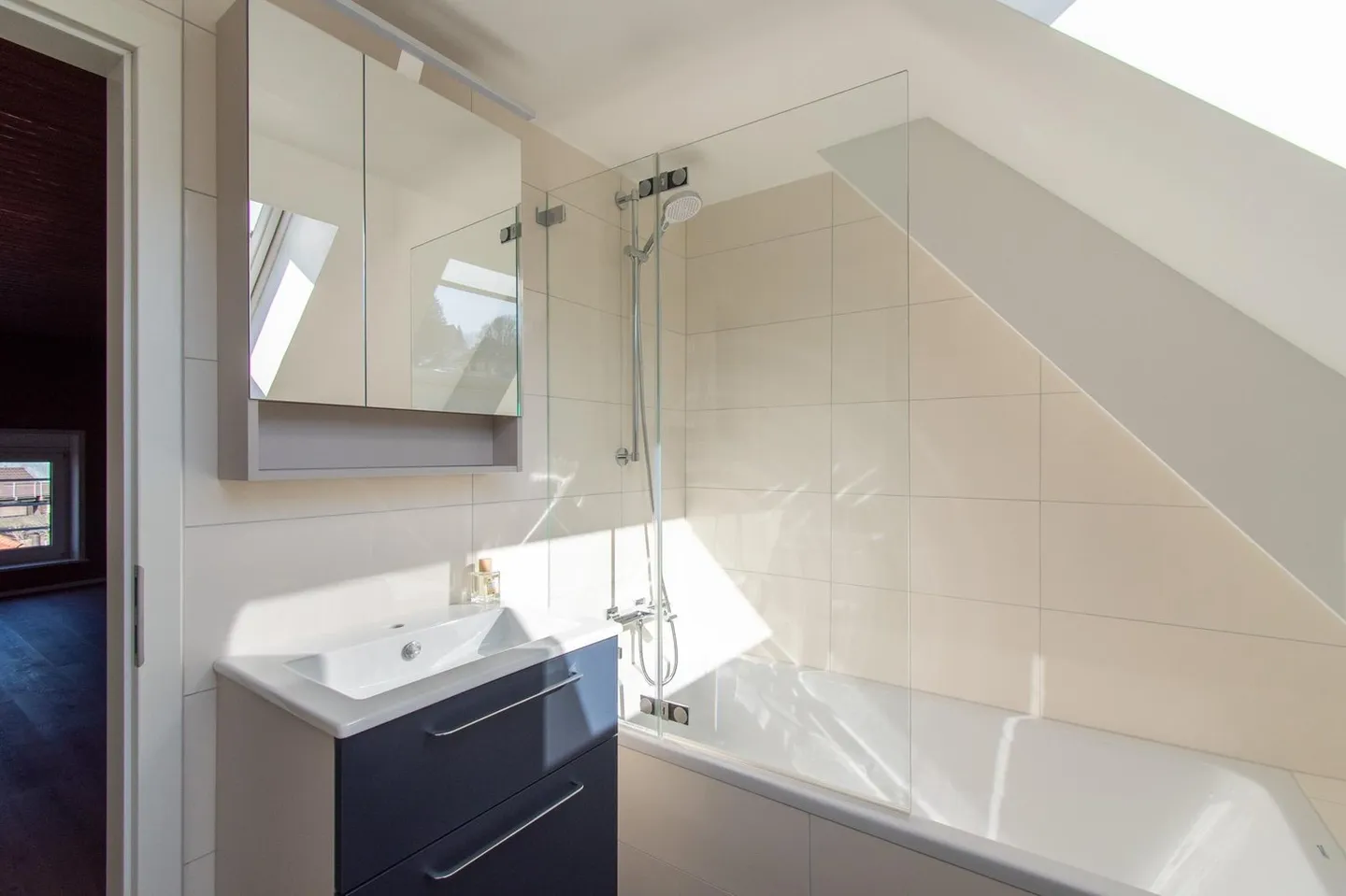 Appartamento duplex speciale di 4 stanze in città - Foto 5 di 13
