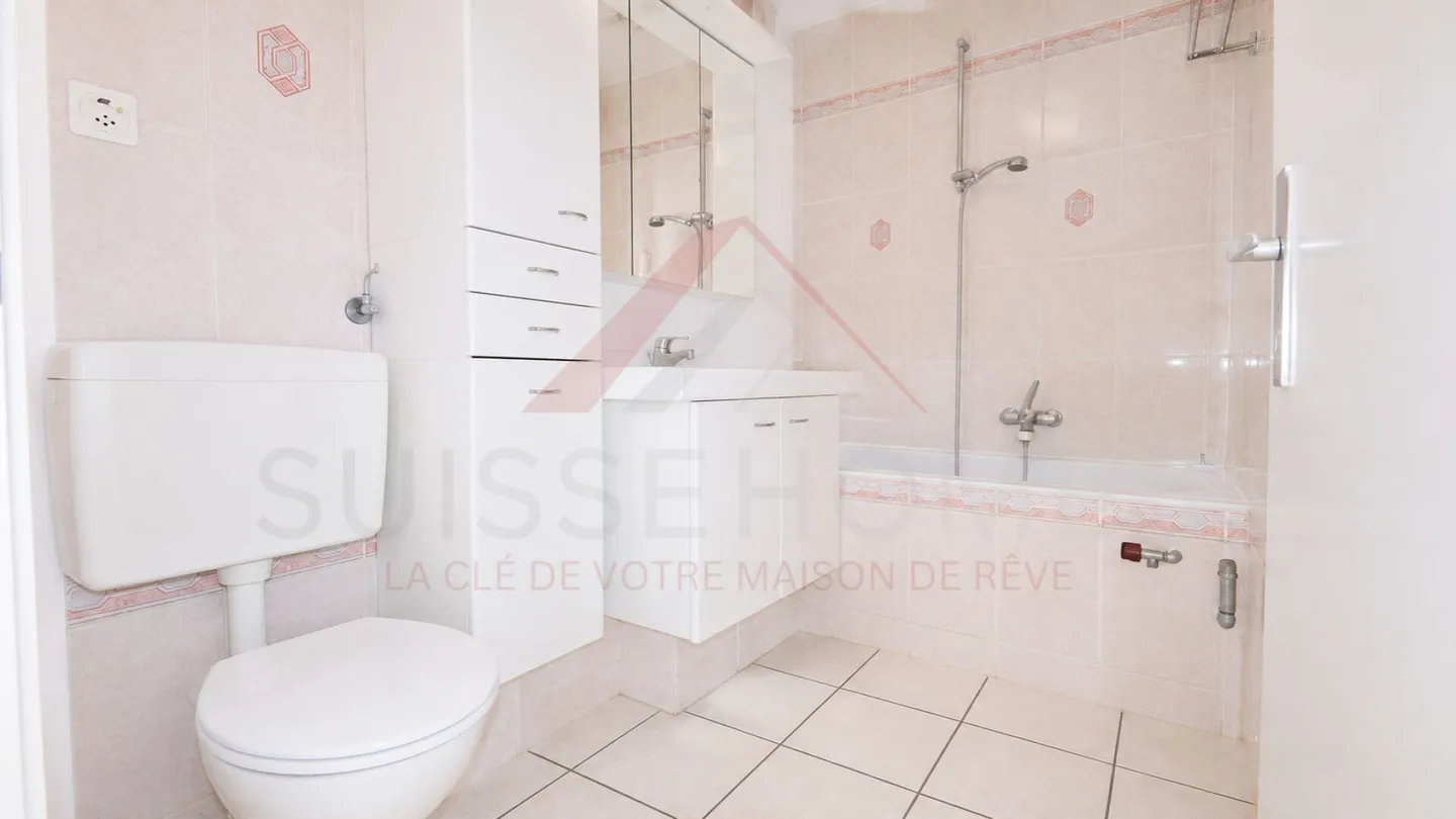 Marly - Appartamento ristrutturato di 3,5 locali con balcone soleggiato e vista verde - Foto 18 di 27