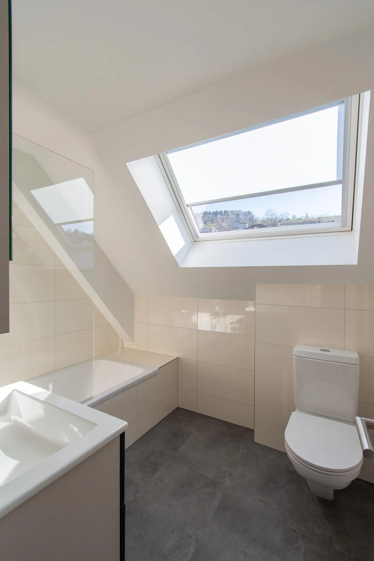 Appartamento duplex speciale di 4 stanze in città - Foto 6 di 13
