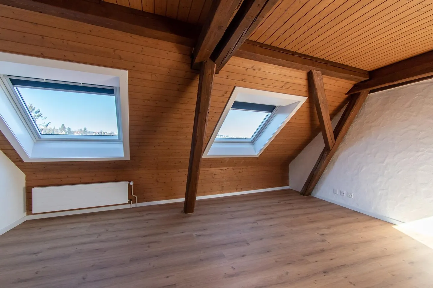 Appartamento duplex speciale di 4 stanze in città - Foto 9 di 13