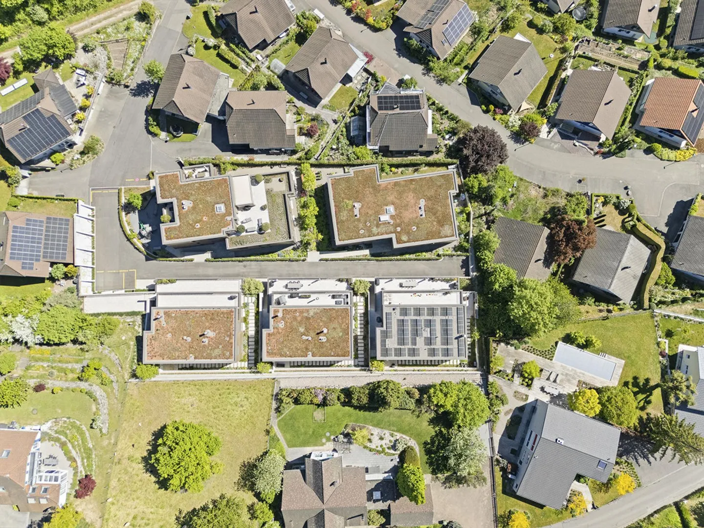 Nuova costruzione sulla pendenza soleggiata con vista panoramica, tranquillità e spazio per le tue idee - Foto 11 di 12