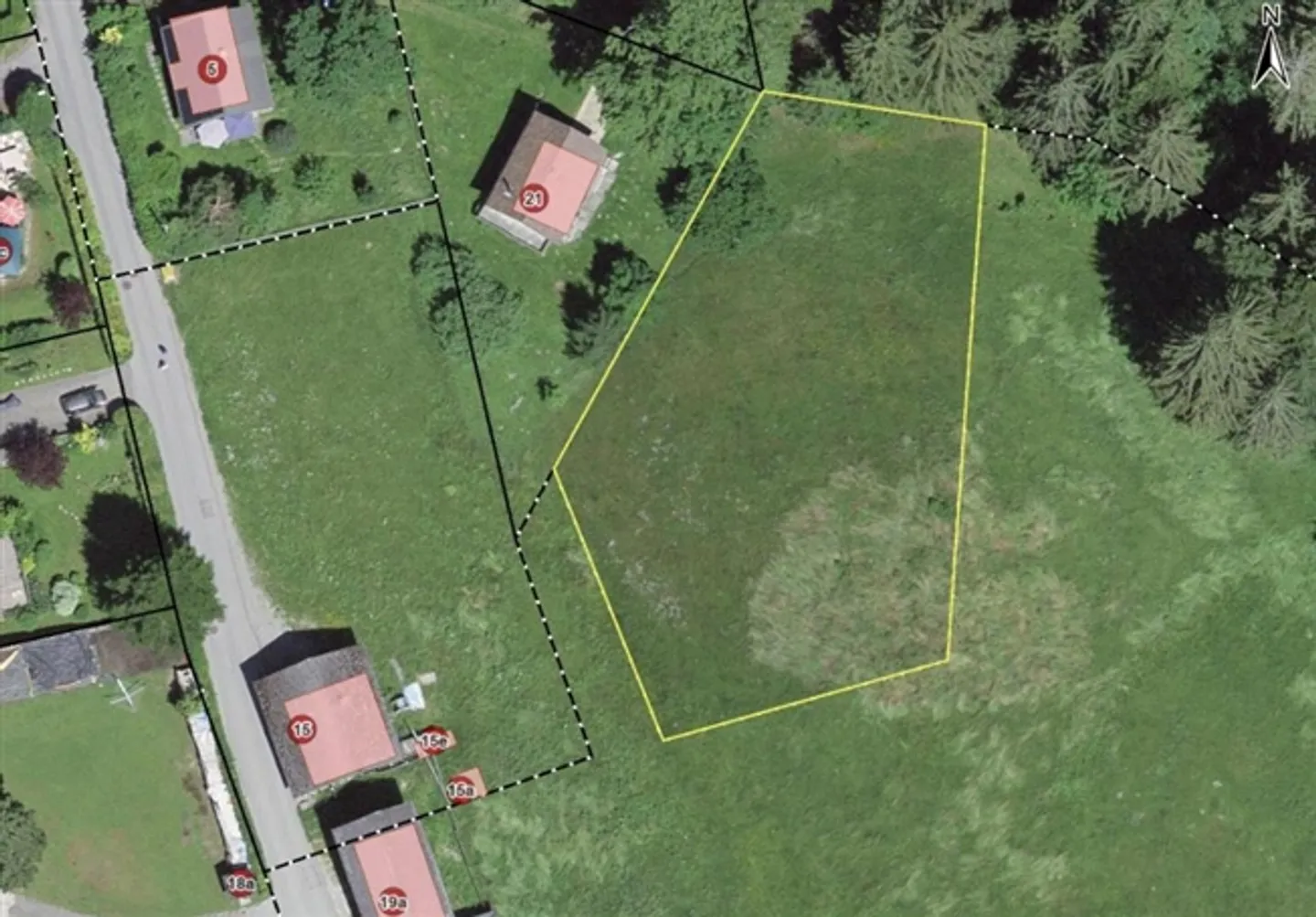 Terreno di 1464m2 a Les Paccots con ottima posizione e esposizione solare ottimale - Foto 1 di 4