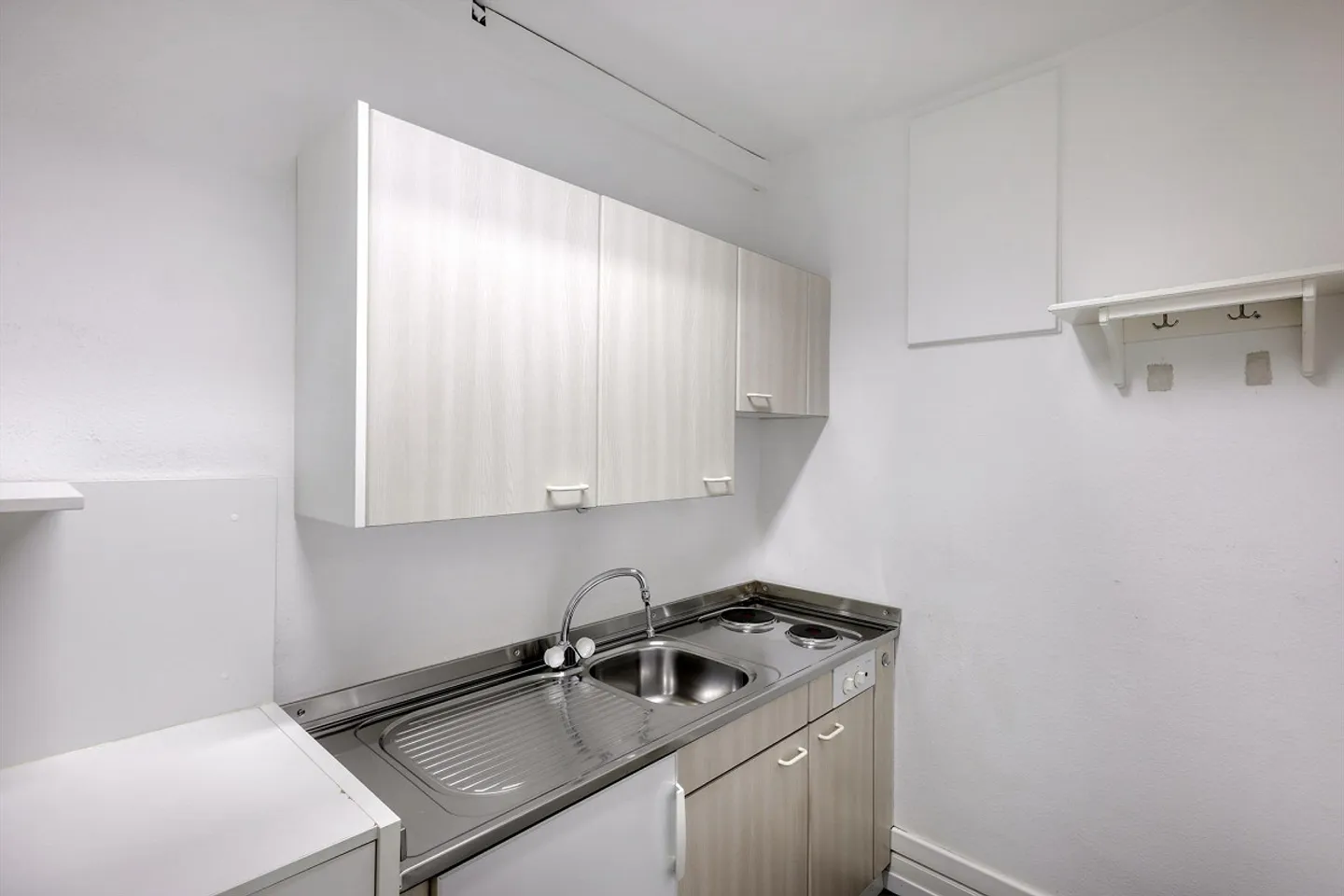 Helles Büro am Bahnhof Enge / Befristet bis zum 31.03.2026 - Foto 2 von 5