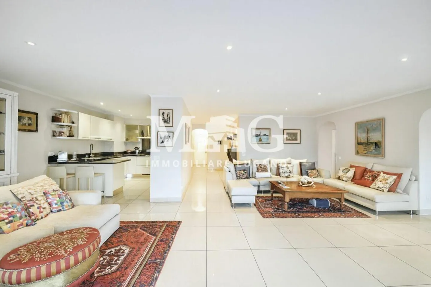 Lugano - 5.5-room apartment of 250 m² on the 1st floor with terrace and private garden - Photo 2 of 15