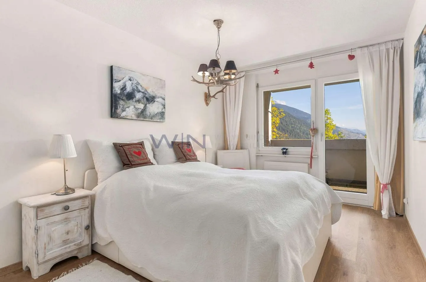 Charming Vacation Apartment - Photo 6 of 13