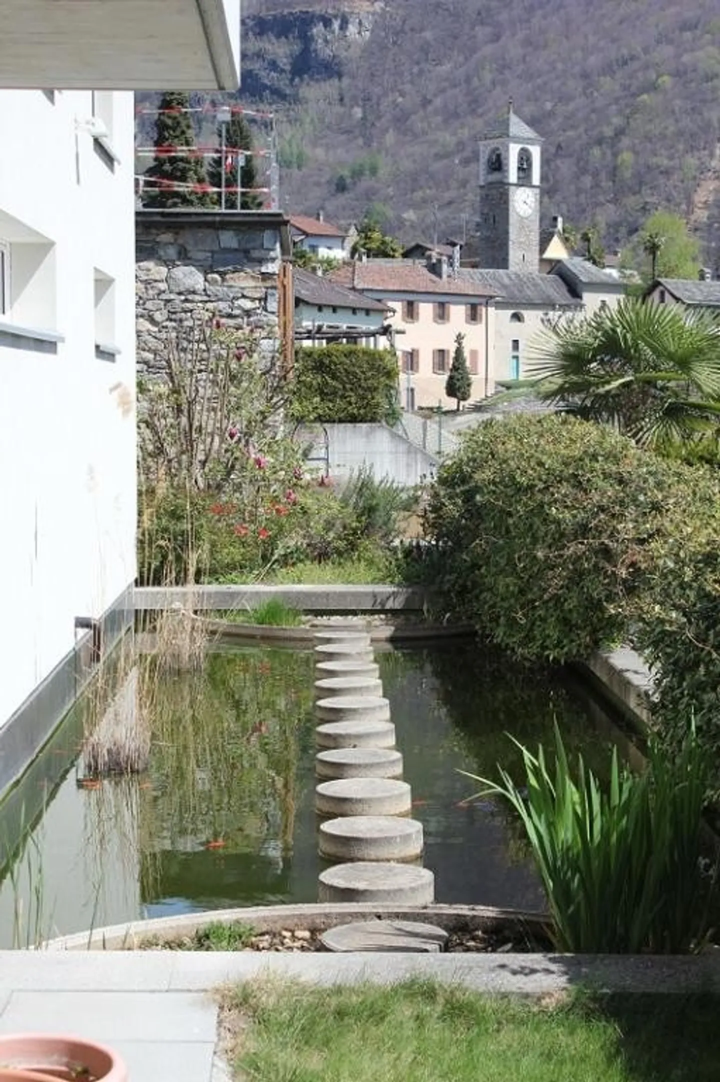 «5 1/2-Zimmer-Villetta mit Aussichtsterrassen, Garten und Weitsicht» - Foto 9 di 26