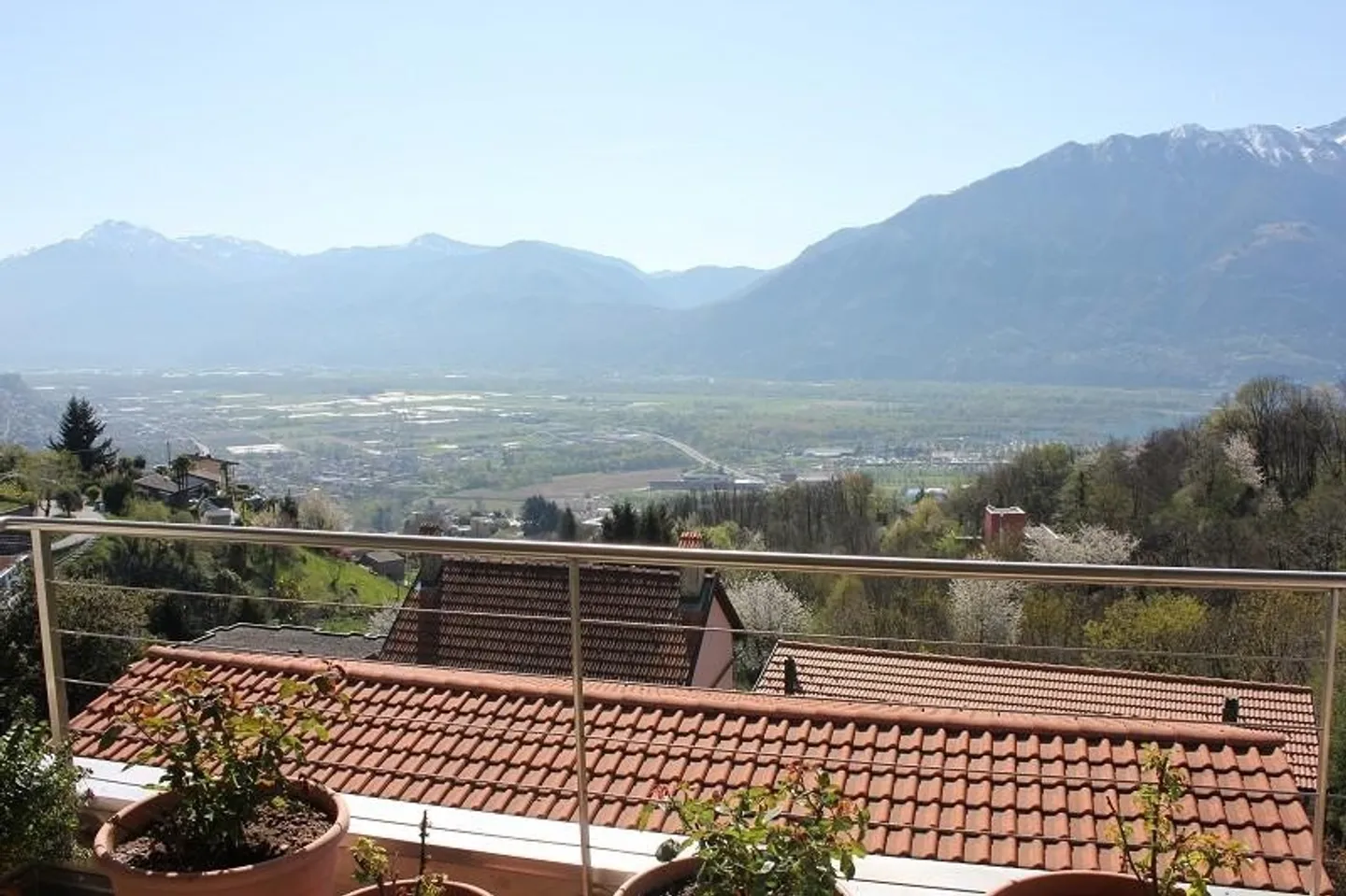 «5 1/2-Zimmer-Villetta mit Aussichtsterrassen, Garten und Weitsicht» - Foto 13 di 26