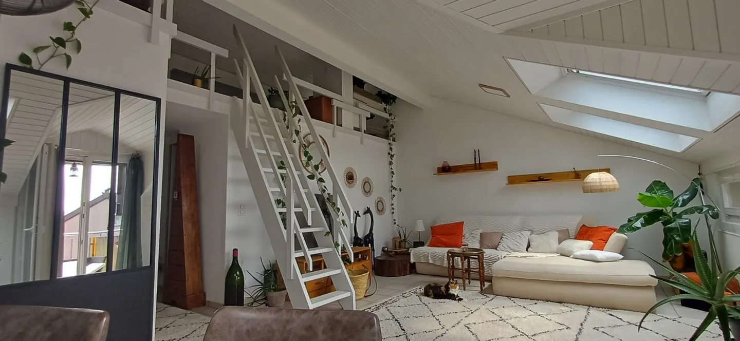 The Cross s/ Lutry, Charming 4.5-Room Apartment for Sale - Photo 12 of 13