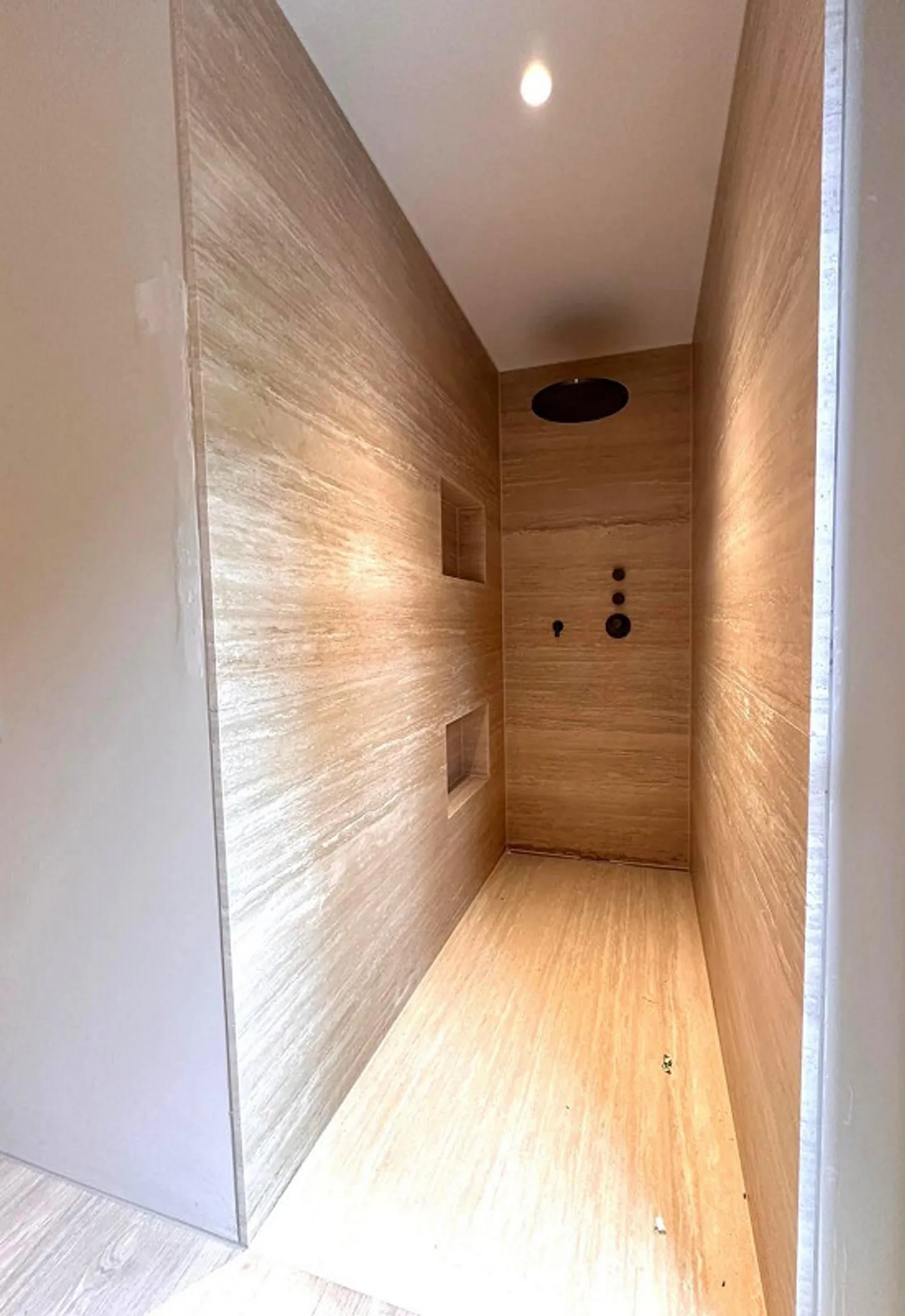 Newly built first occupancy: Exclusive 3.5-room apartment with the latest equipment - Photo 13 of 17